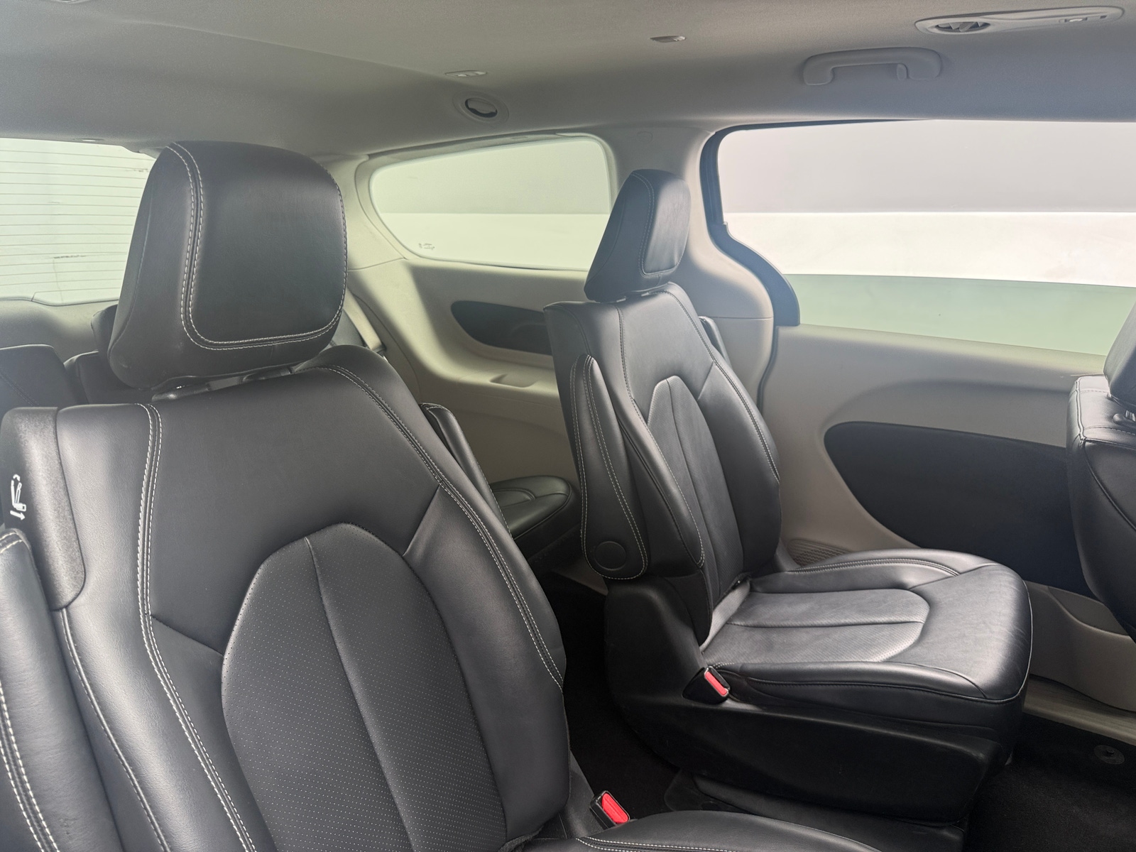 Thumbnail: 2024 Chrysler Pacifica - 5