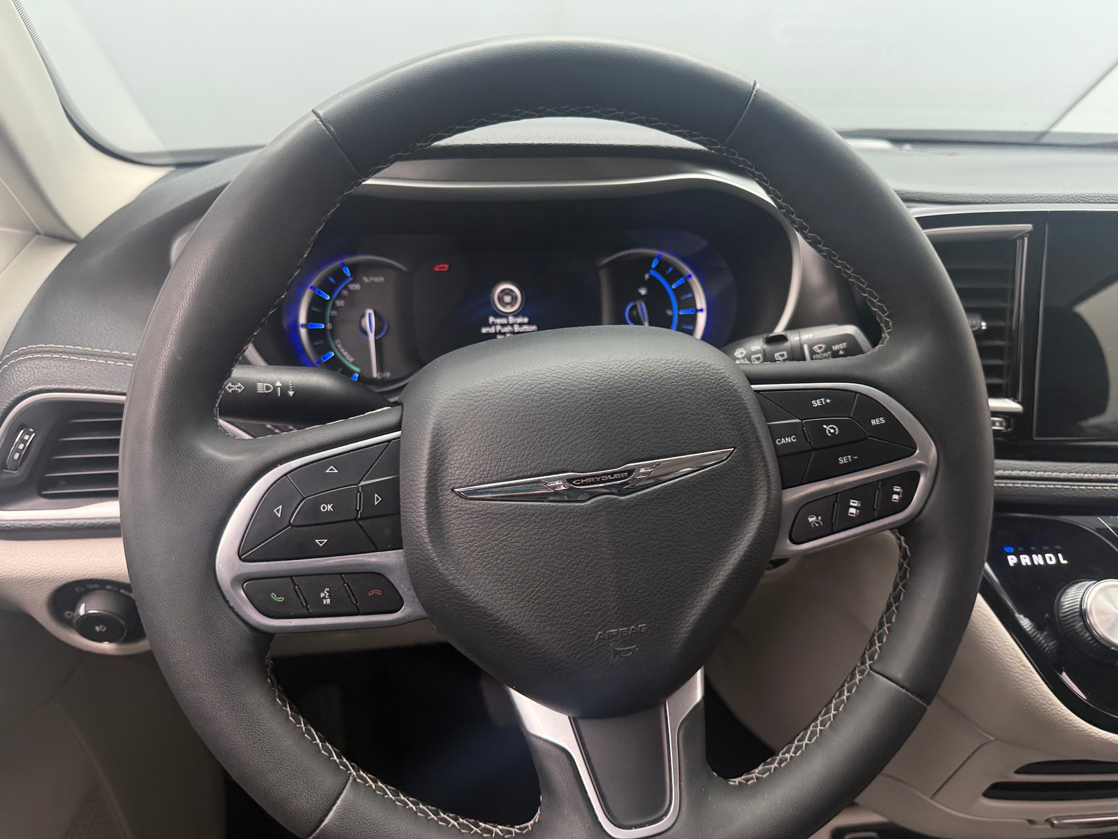 Thumbnail: 2024 Chrysler Pacifica - 4