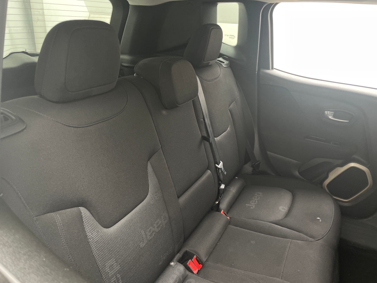 Thumbnail: 2016 Jeep Renegade - 6