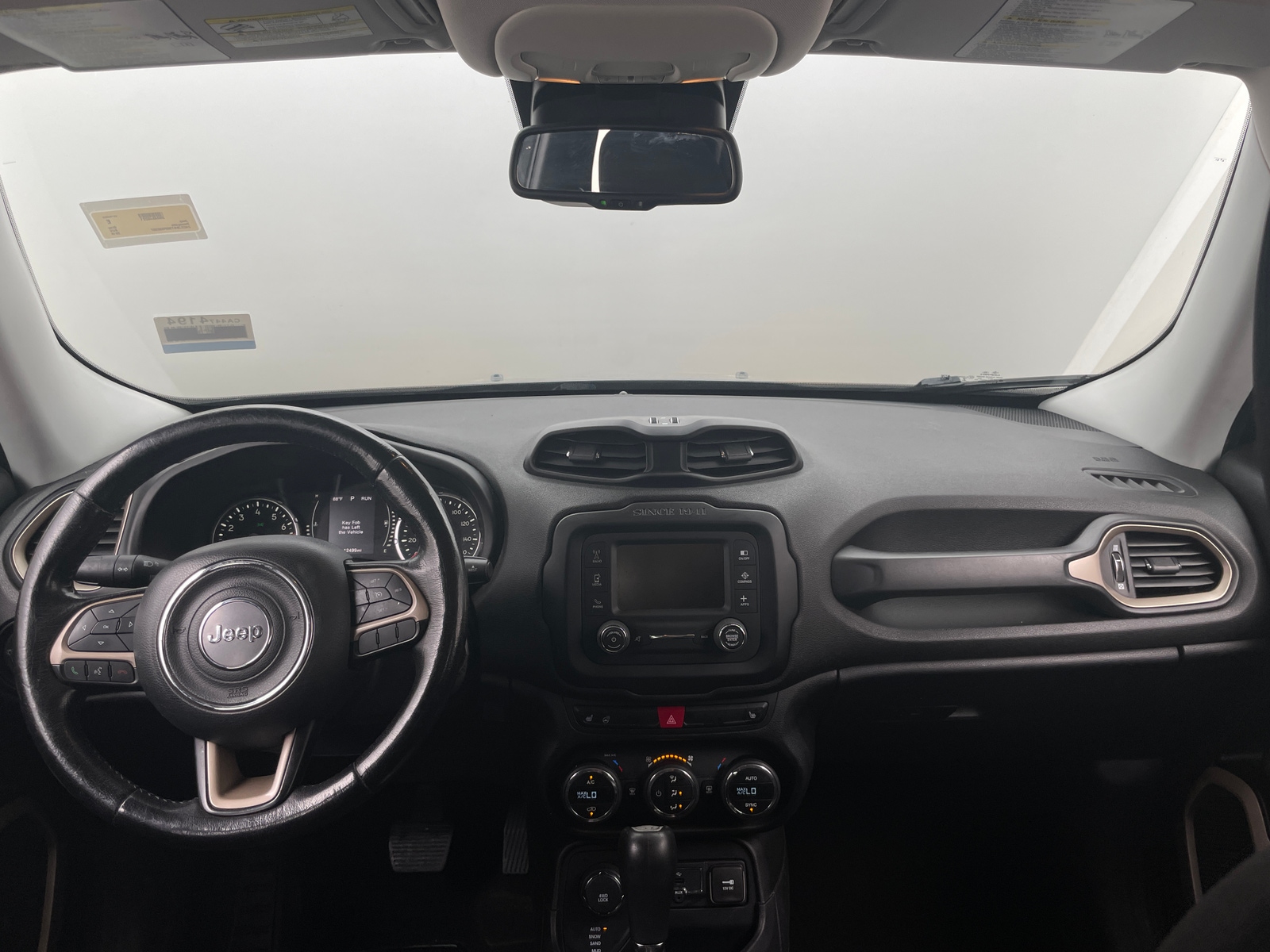 Thumbnail: 2016 Jeep Renegade - 3