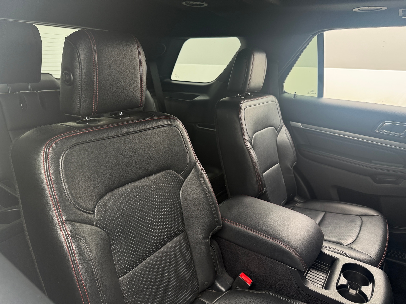 Thumbnail: 2016 Ford Explorer - 5
