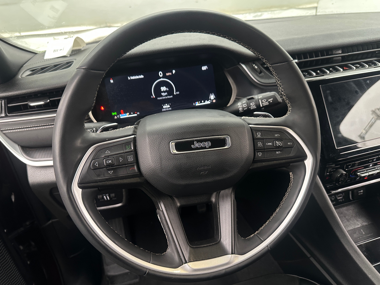 Thumbnail: 2024 Jeep Grand Cherokee - 5