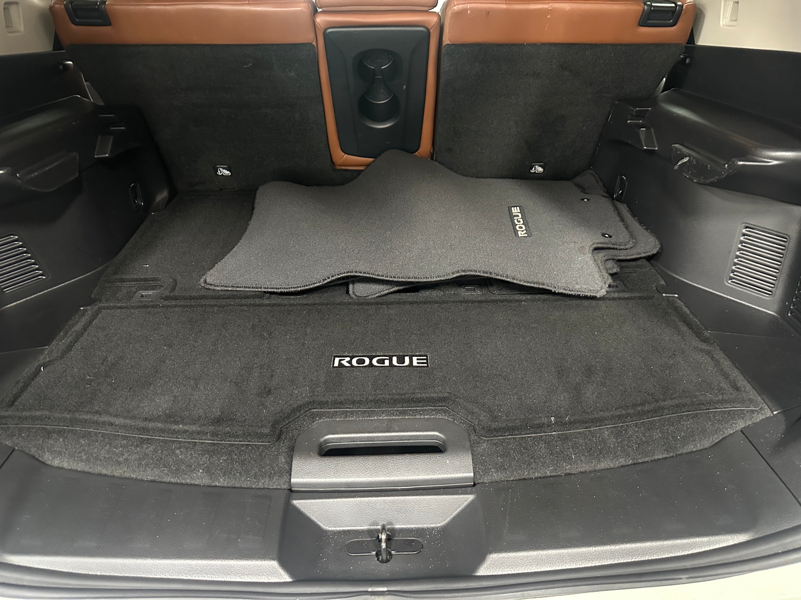 Thumbnail: 2017 Nissan Rogue - 6