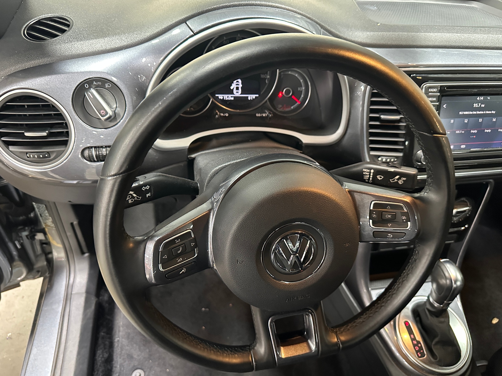 Thumbnail: 2018 Volkswagen Beetle - 4