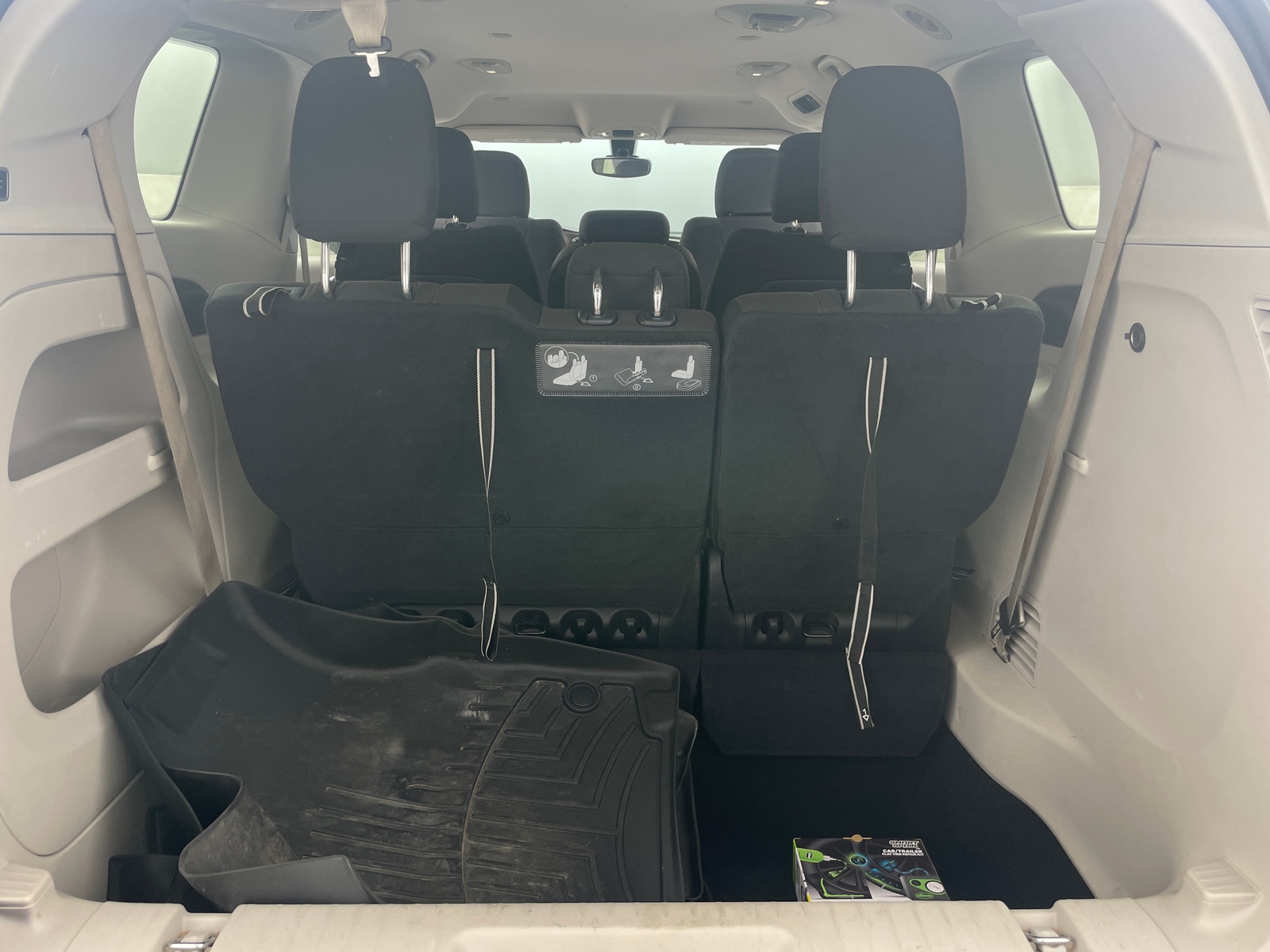 Thumbnail: 2017 Chrysler Pacifica - 6