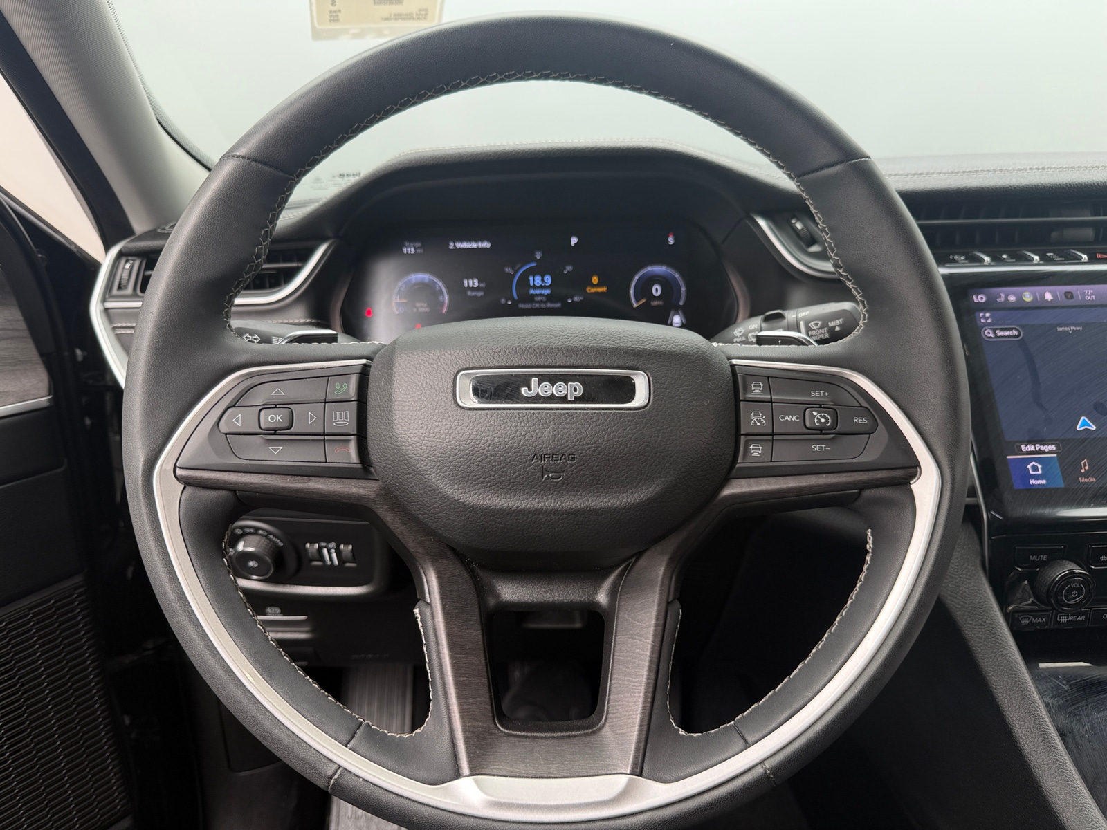 Thumbnail: 2023 Jeep Grand Cherokee L - 4