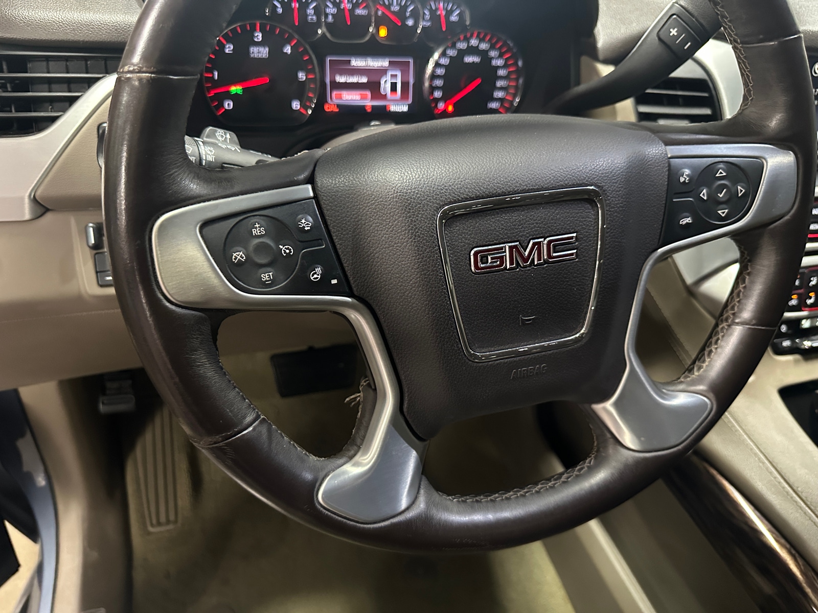 Thumbnail: 2016 GMC Yukon - 4
