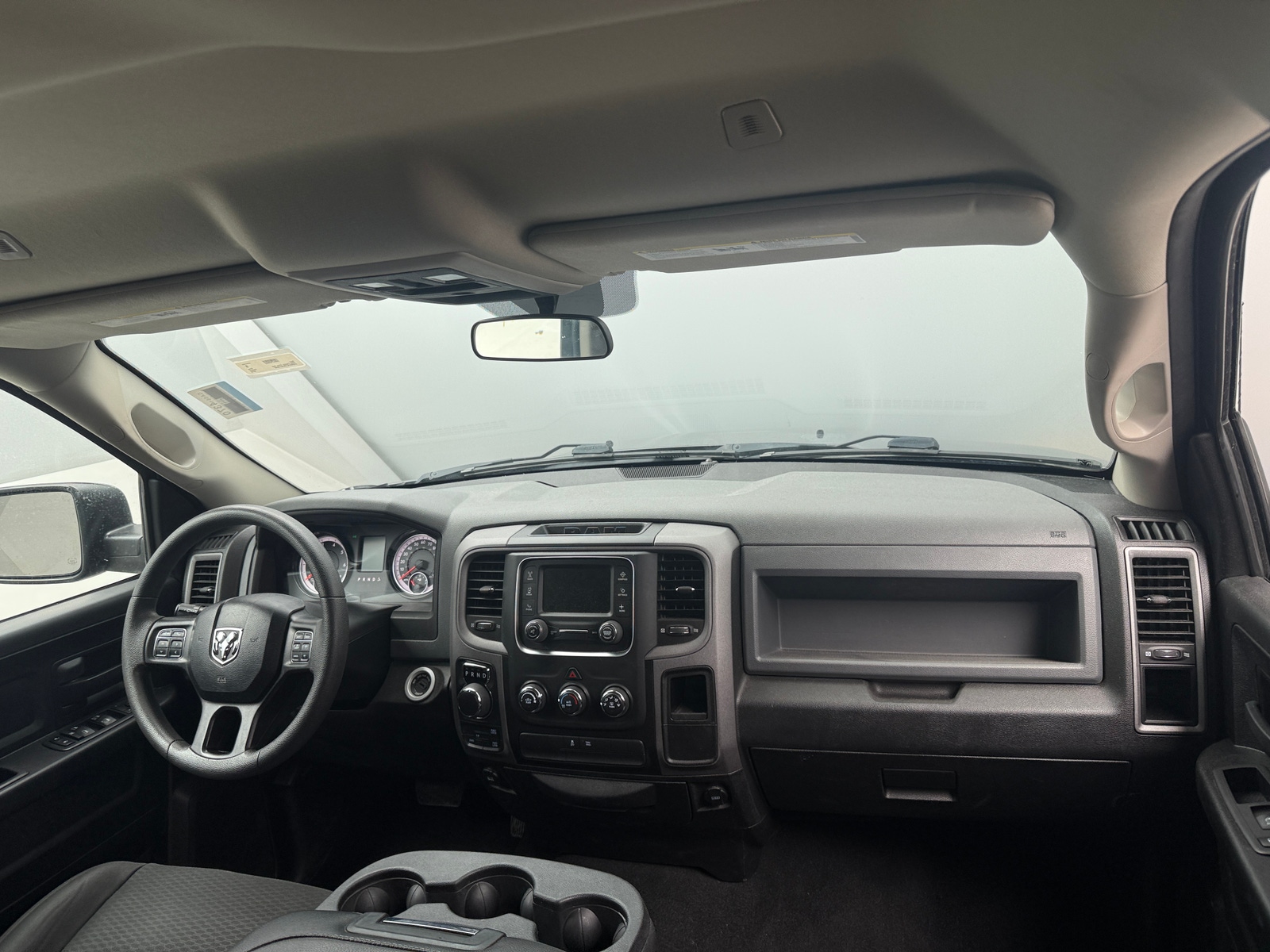 Thumbnail: 2019 RAM 1500 Classic - 3