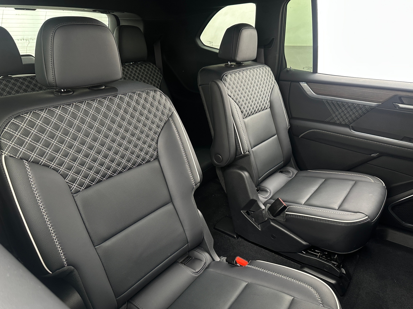 Thumbnail: 2024 GMC Acadia - 5