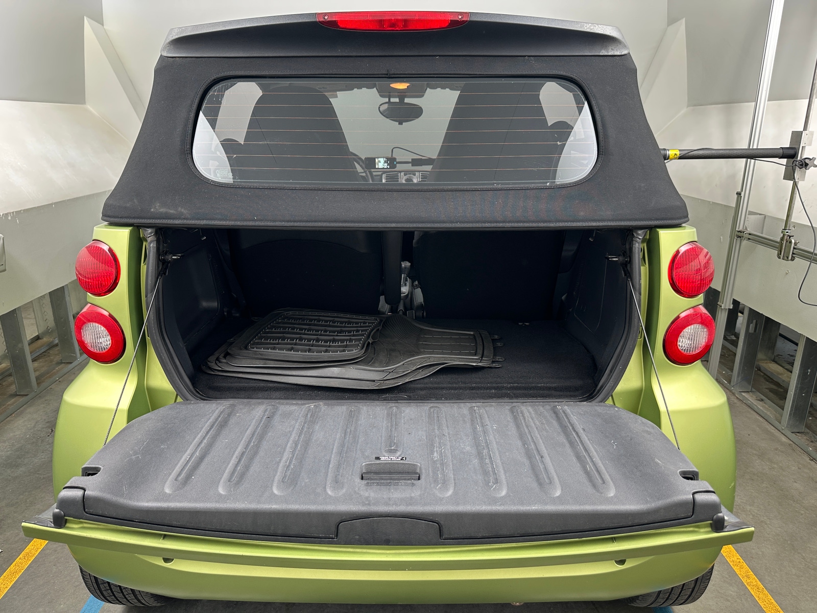 Thumbnail: 2012 smart fortwo - 5