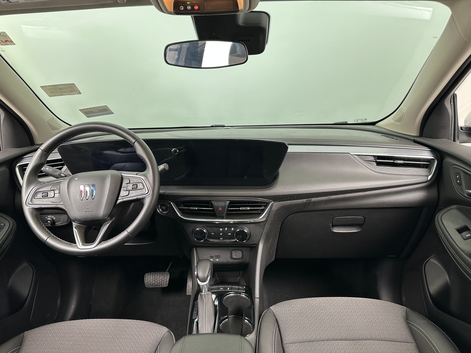 Thumbnail: 2025 Buick Encore GX - 2