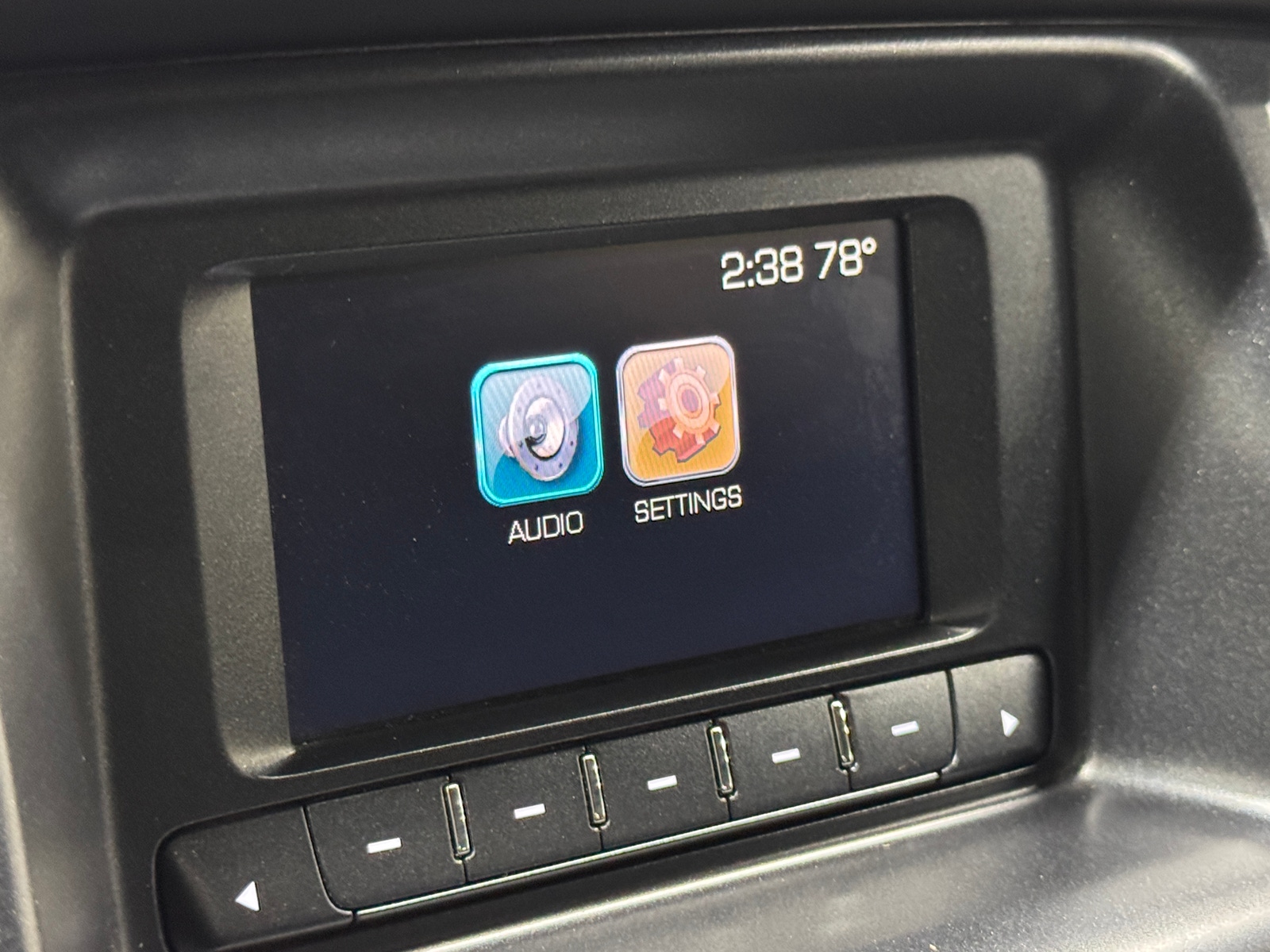 Thumbnail: 2016 Chevrolet Colorado - 4