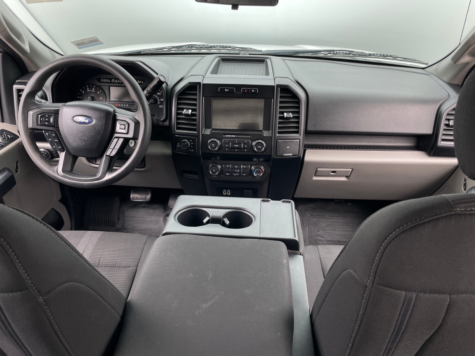 Thumbnail: 2019 Ford Econoline - 3