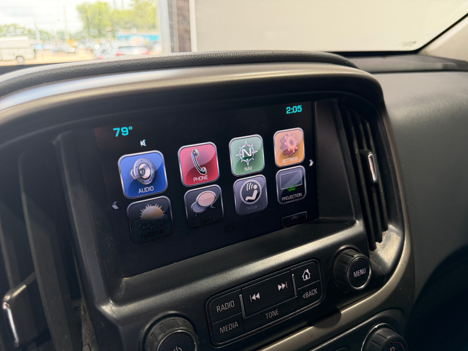 Thumbnail: 2017 Chevrolet Colorado - 4