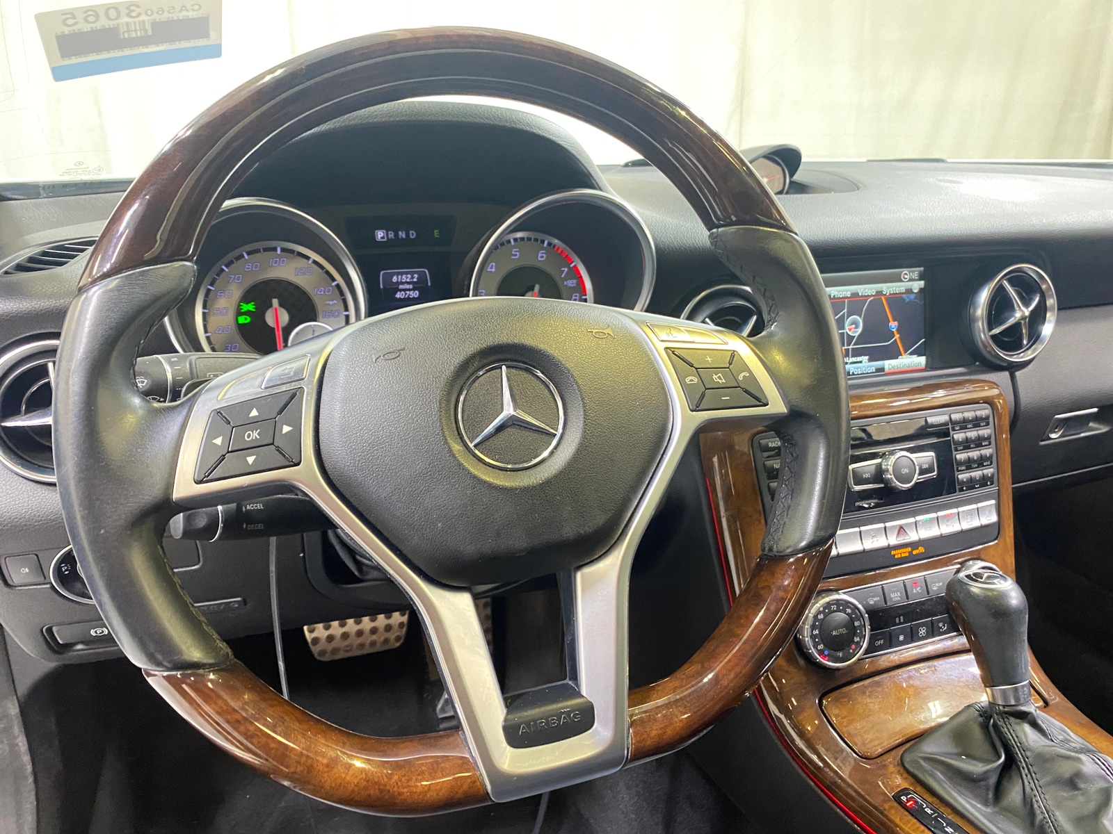 Thumbnail: 2014 Mercedes-Benz SLK - 4