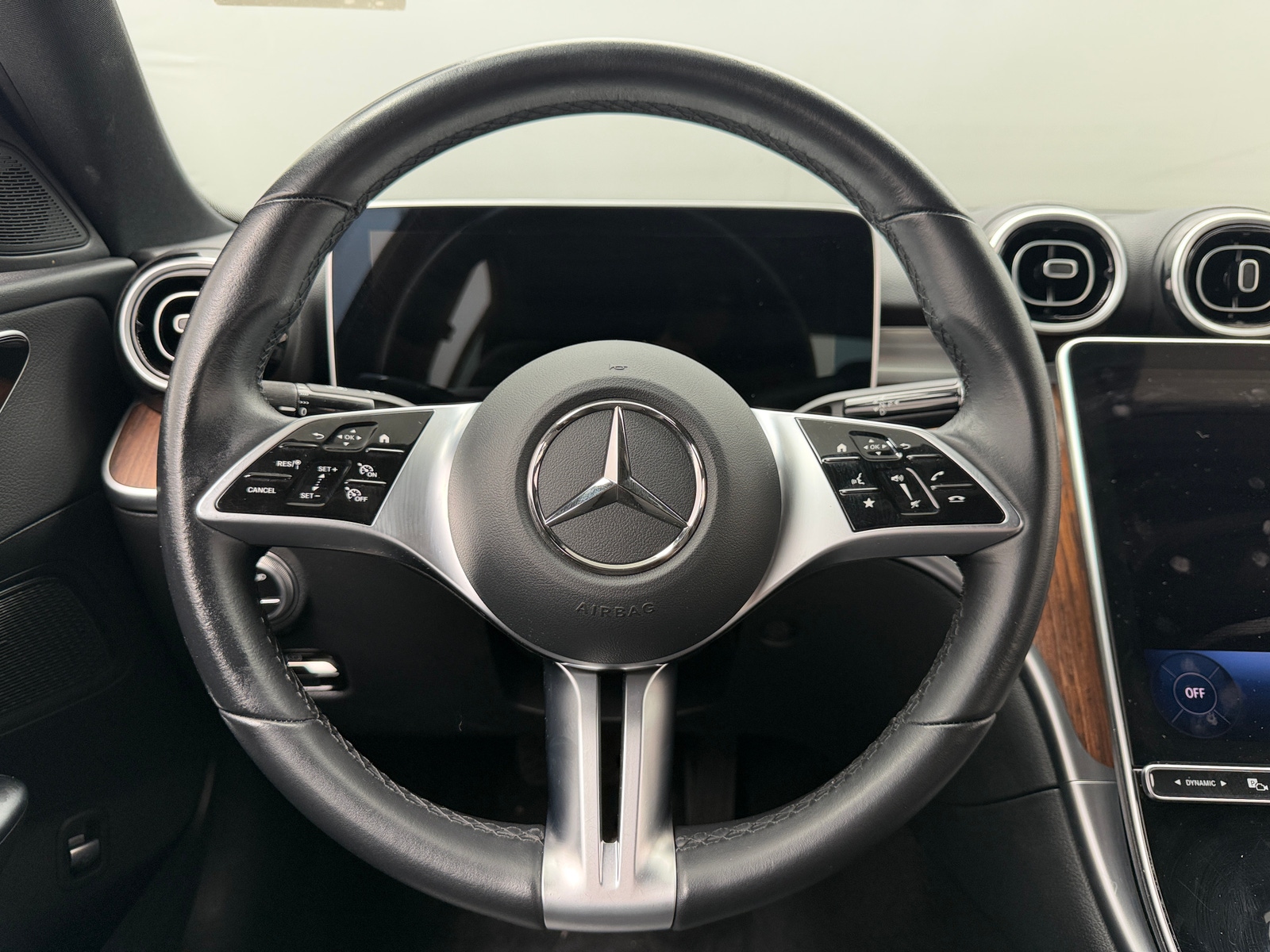 Thumbnail: 2025 Mercedes-Benz C-Class - 4