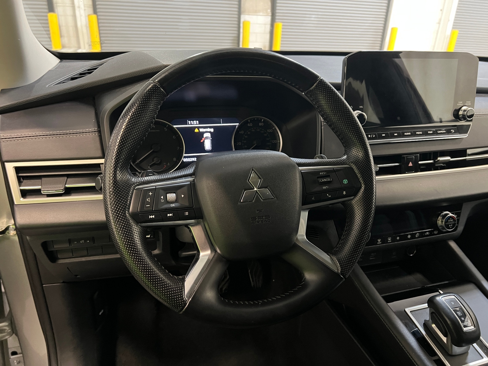 Thumbnail: 2024 Mitsubishi Outlander - 4
