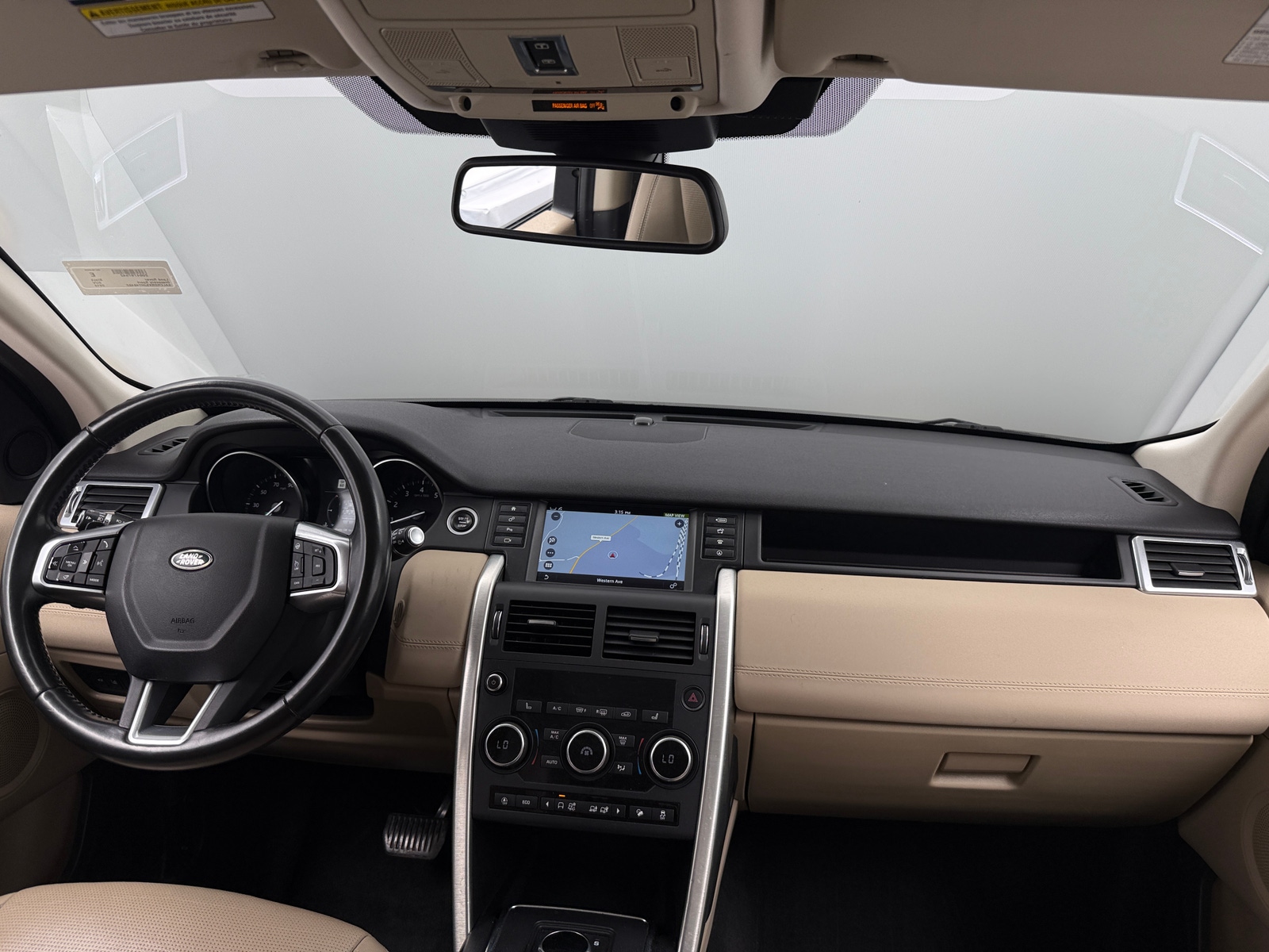 Thumbnail: 2018 Land Rover Discovery Sport - 2