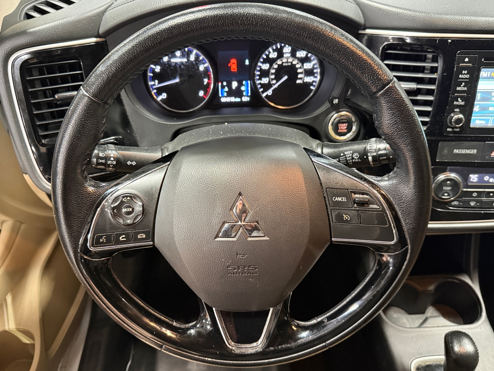 Thumbnail: 2016 Mitsubishi Outlander - 5