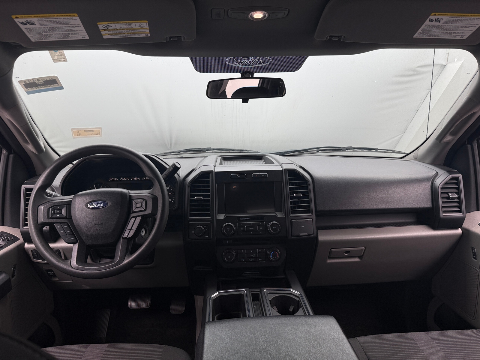 Thumbnail: 2018 Ford Econoline - 3