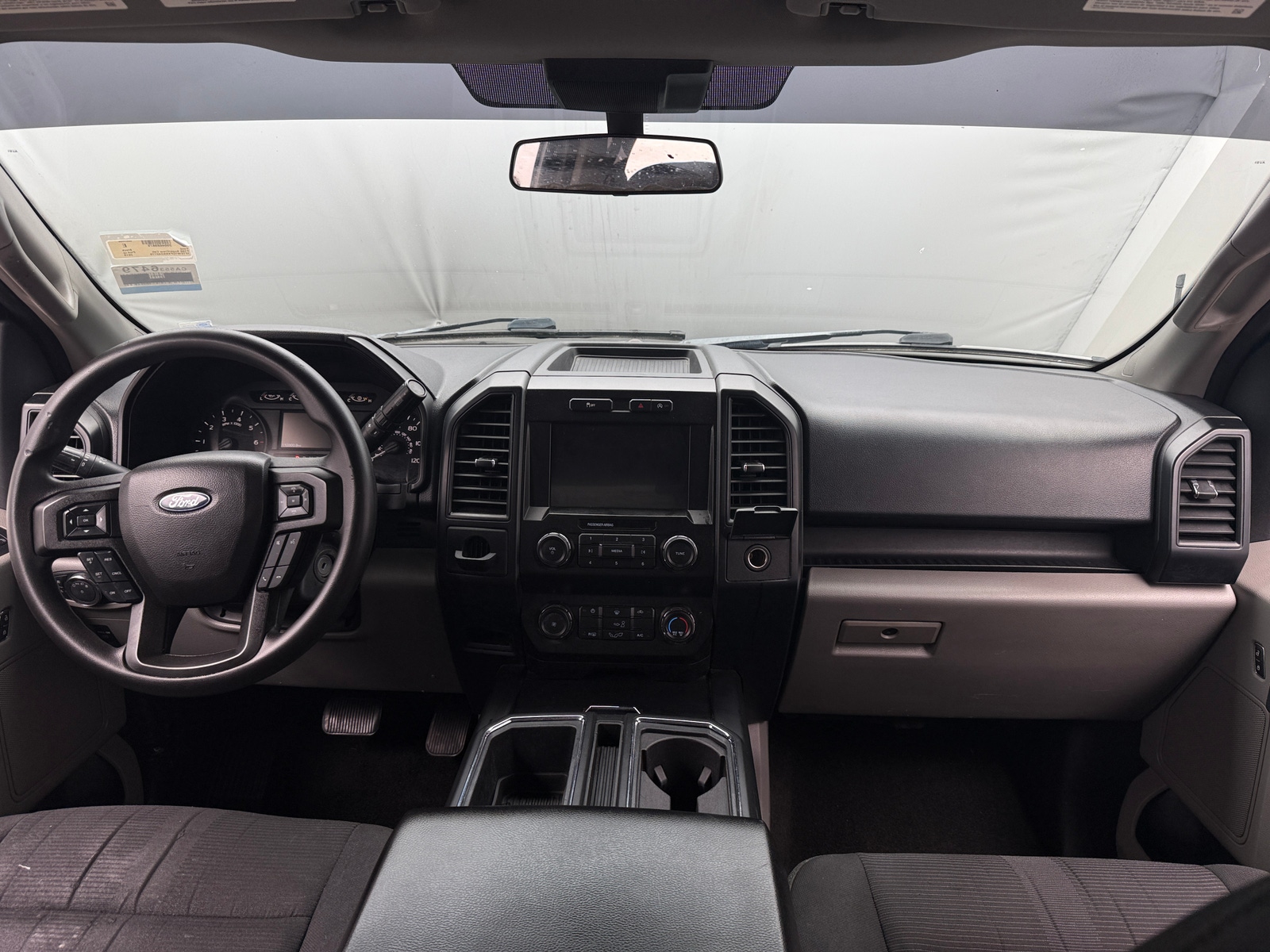 Thumbnail: 2019 Ford Econoline - 3