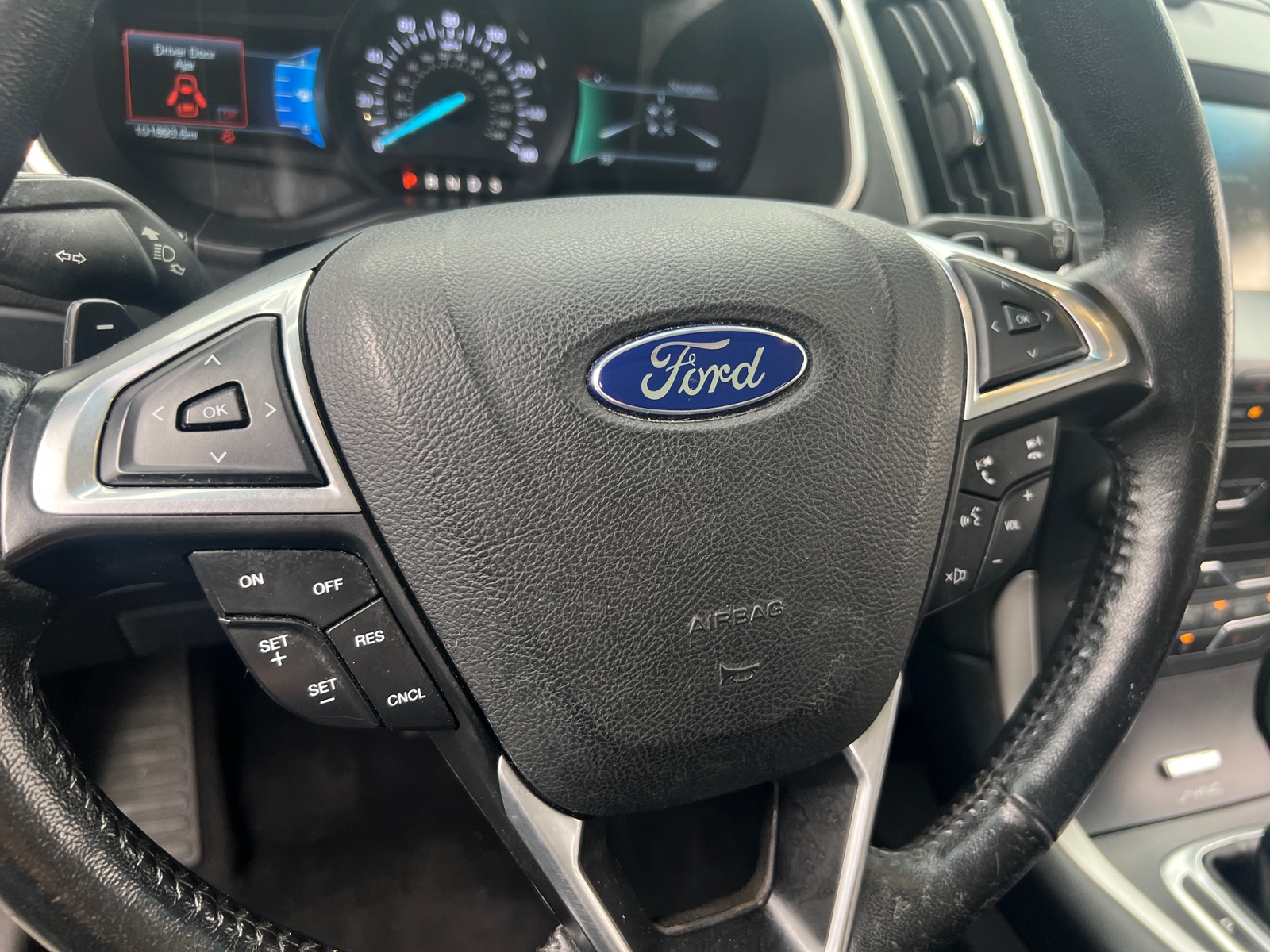 Thumbnail: 2015 Ford Edge - 5