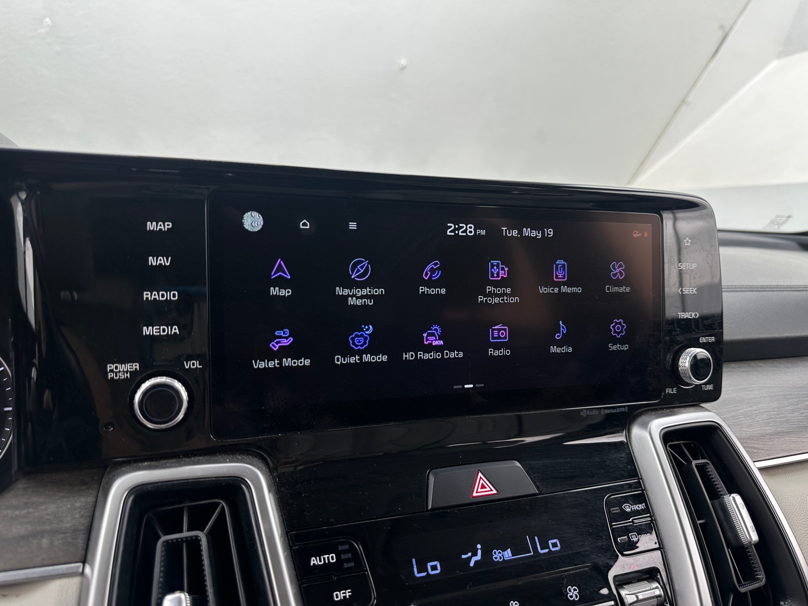 Thumbnail: 2022 Kia Sorento - 3