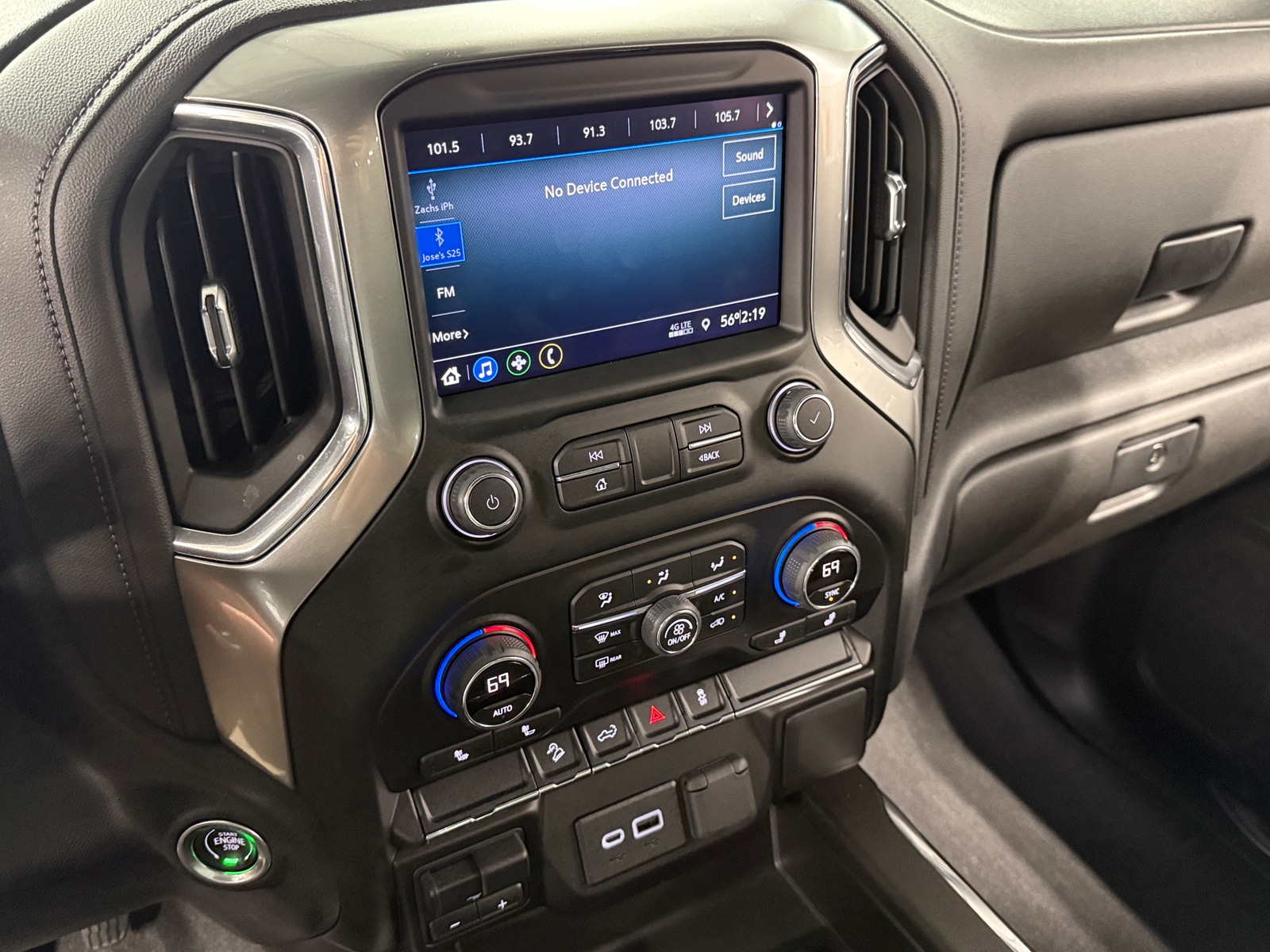 Thumbnail: 2021 Chevrolet Silverado 1500 - 4