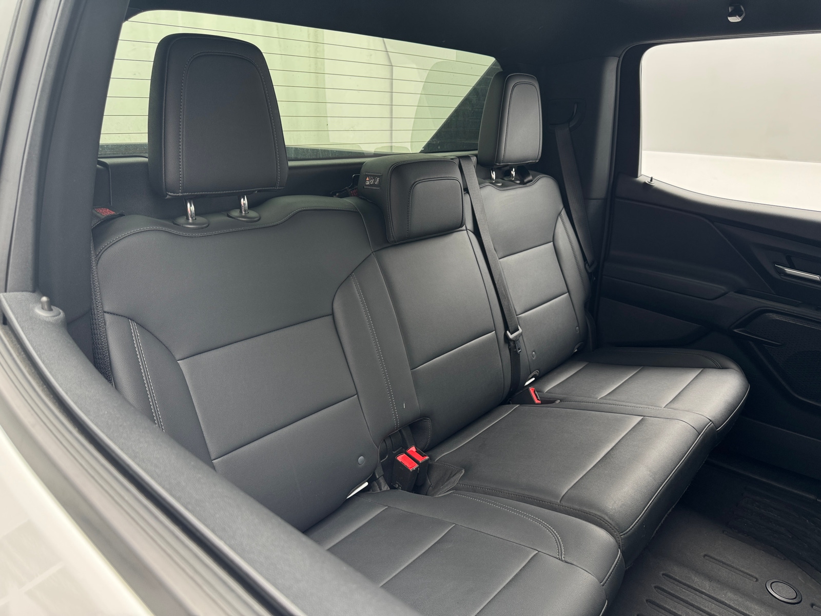 Thumbnail: 2024 Chevrolet Silverado EV - 5