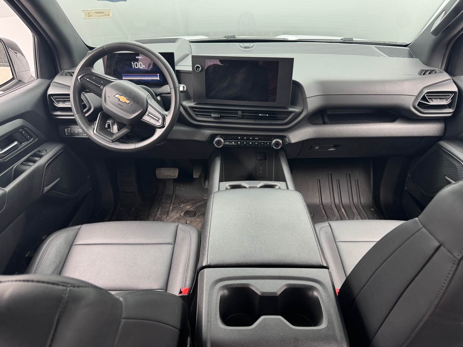 Thumbnail: 2024 Chevrolet Silverado EV - 2