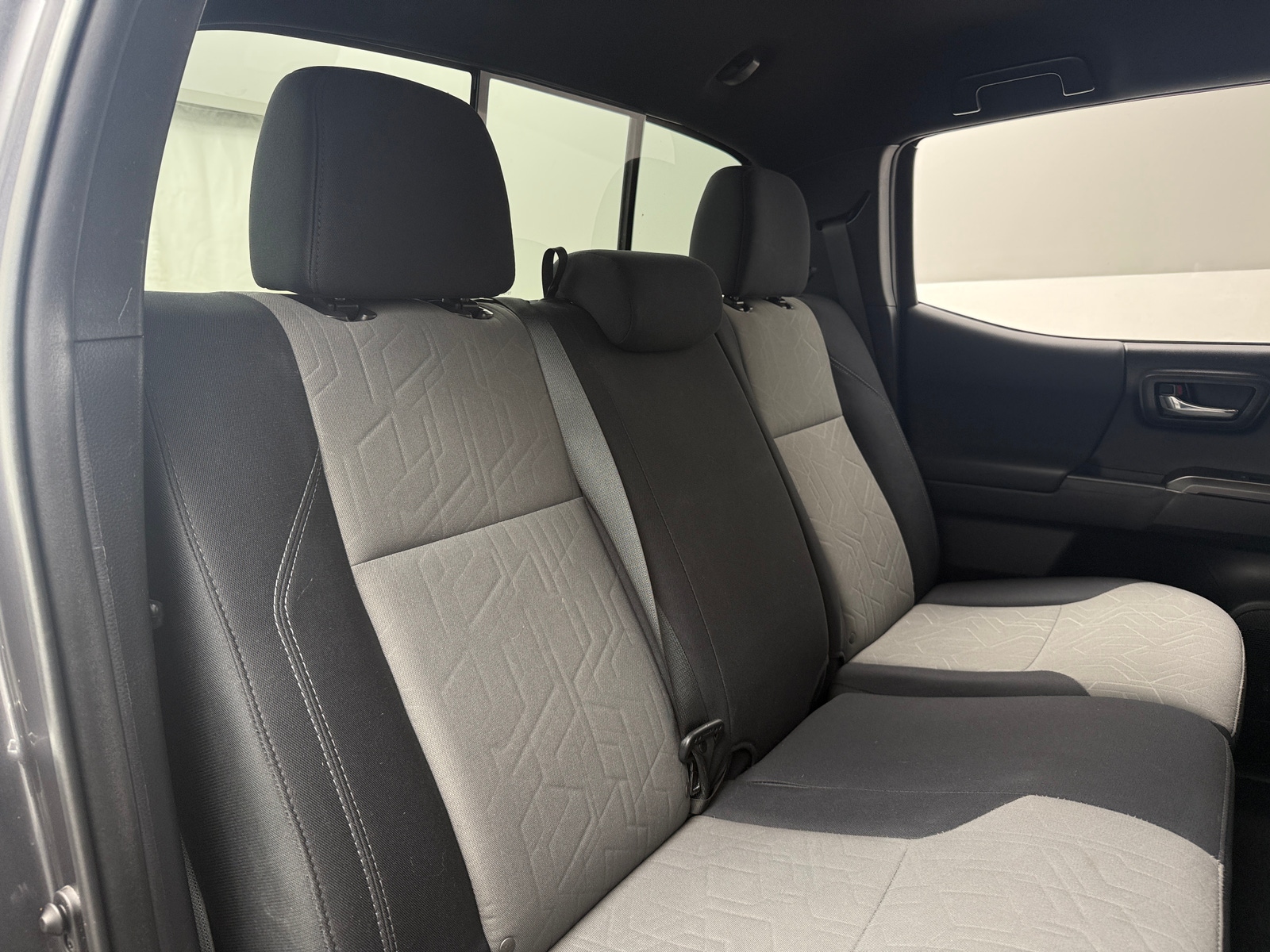 Thumbnail: 2021 Toyota Tacoma - 6