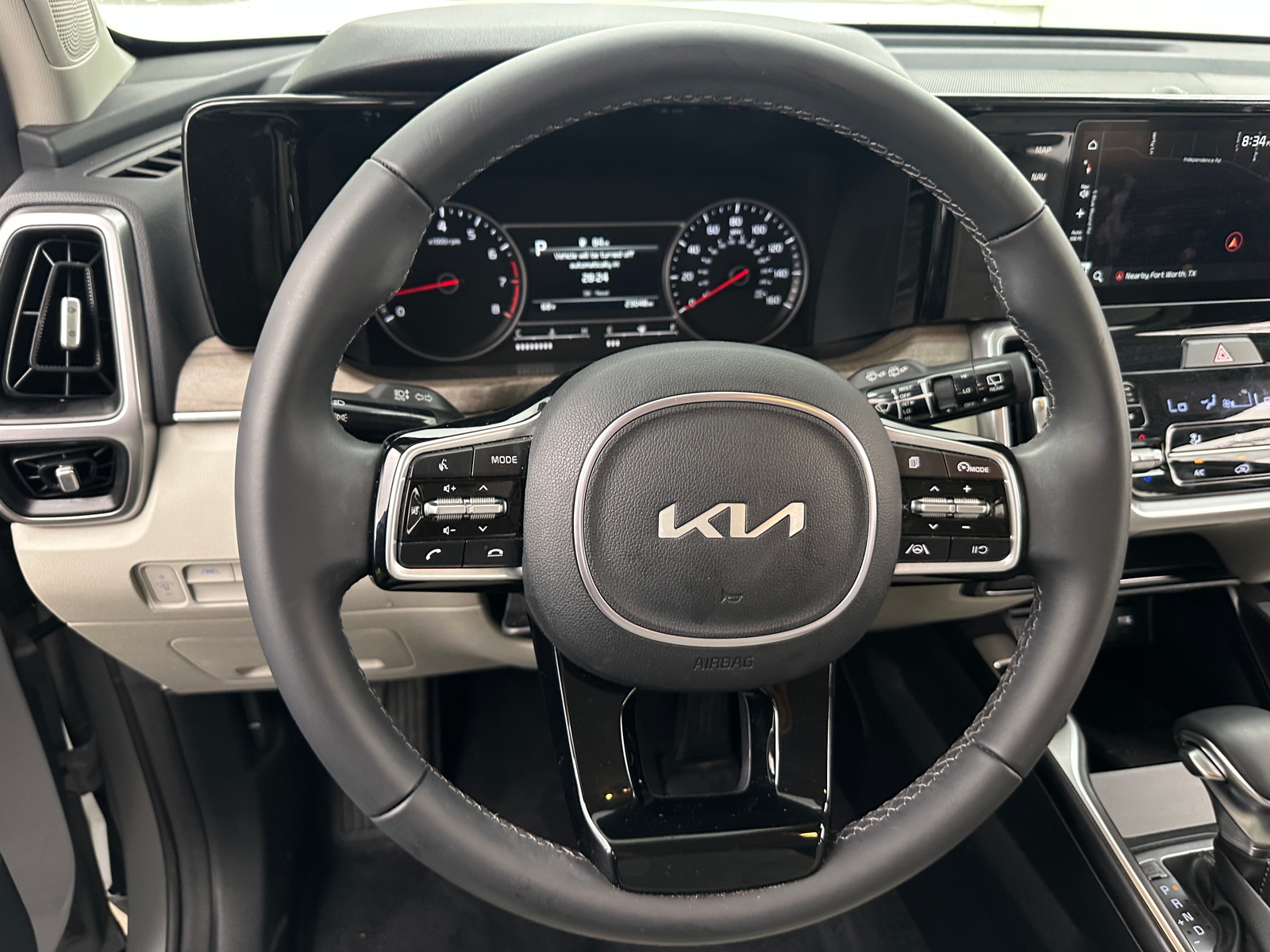 Thumbnail: 2023 Kia Sorento - 4