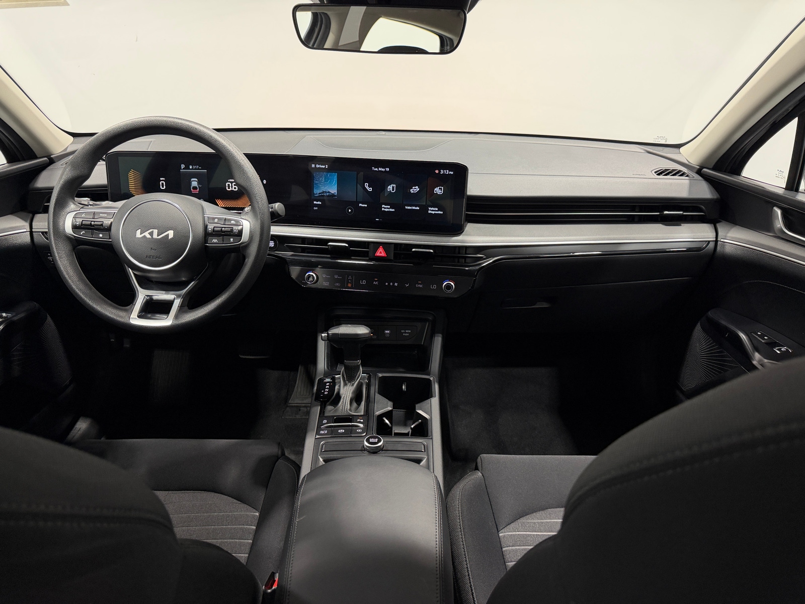 Thumbnail: 2025 Kia K5 - 3