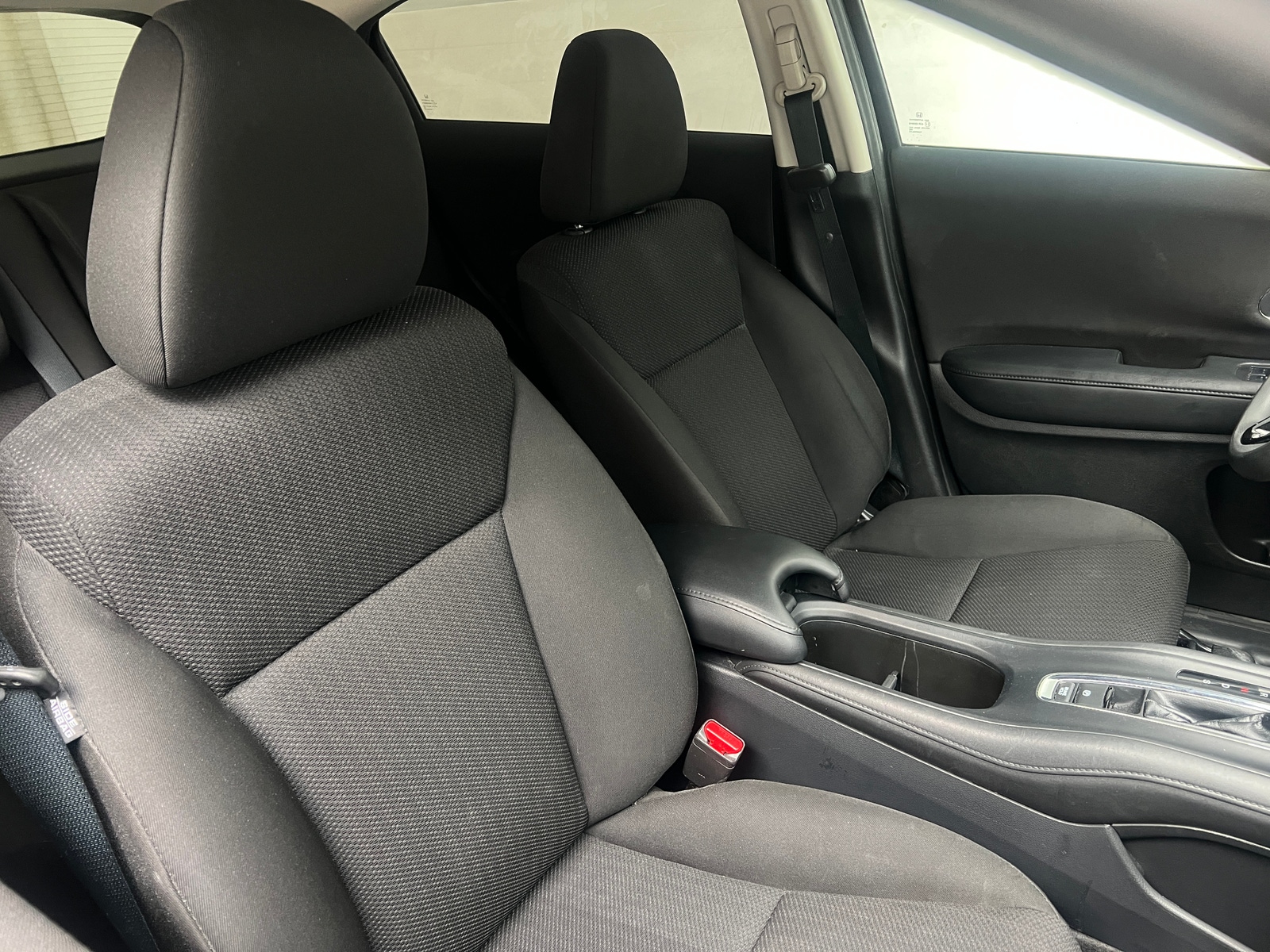 Thumbnail: 2016 Honda HR-V - 2