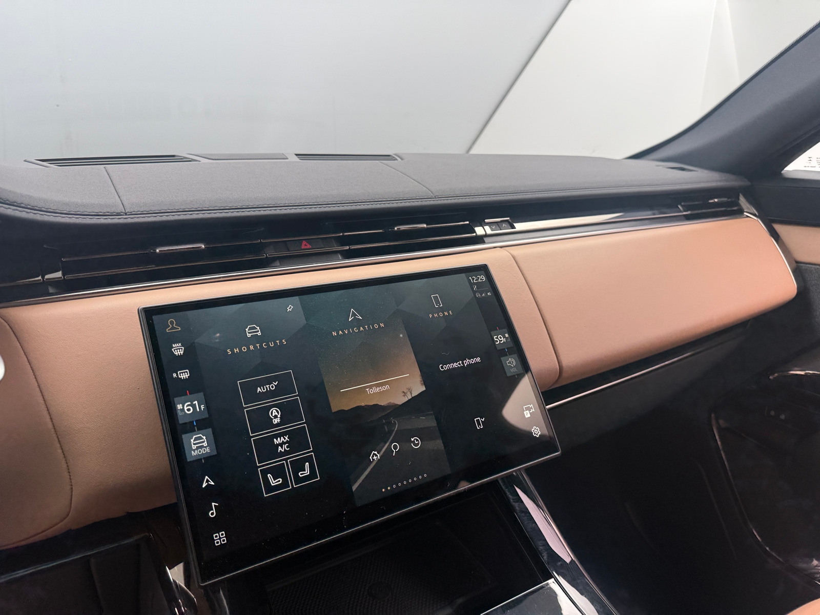 Thumbnail: 2024 Land Rover Range Rover Sport - 4