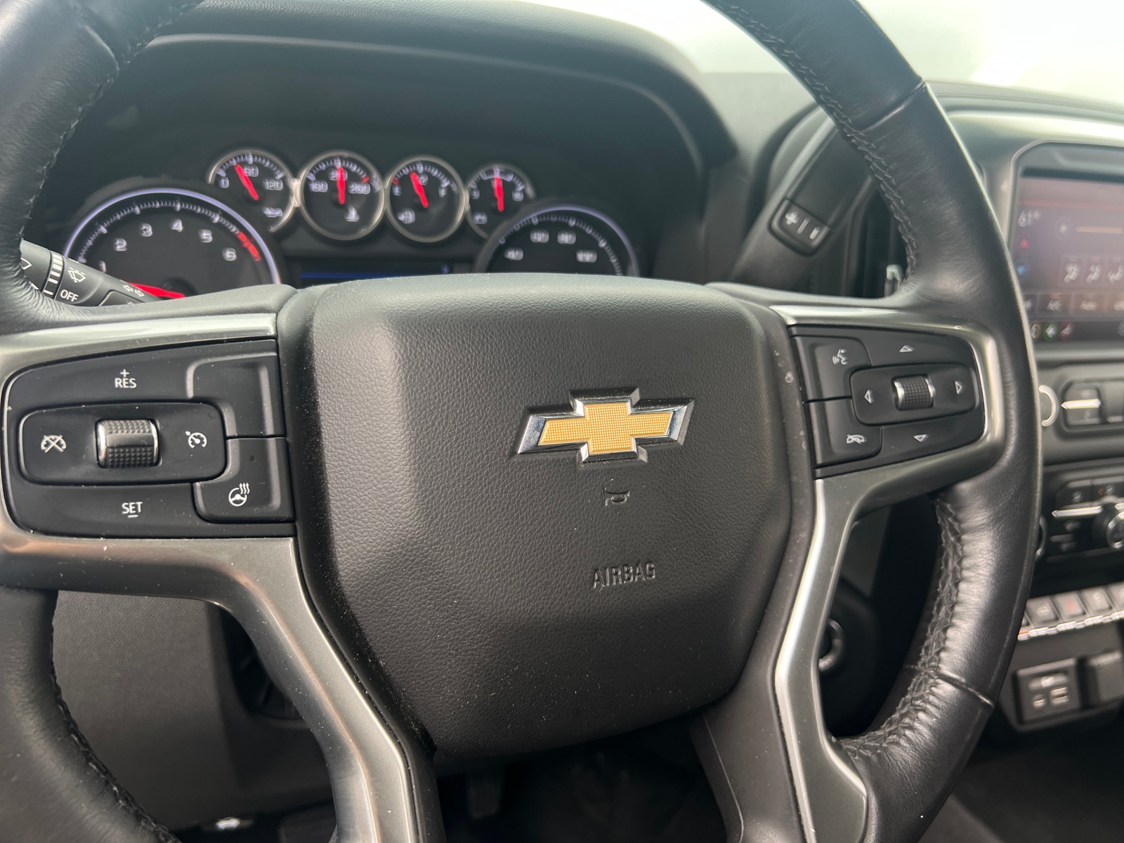 Thumbnail: 2020 Chevrolet Silverado 1500 - 5