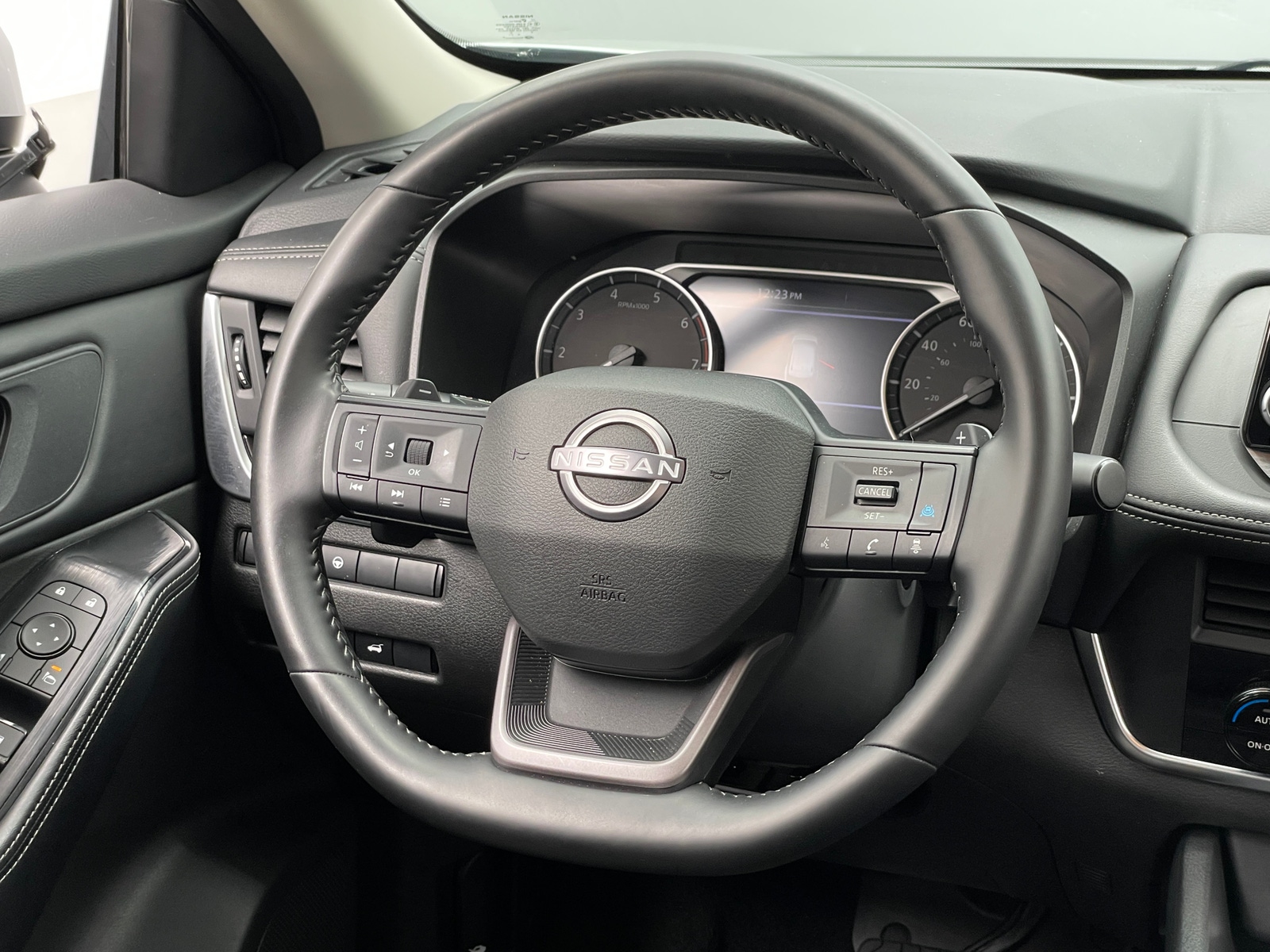 Thumbnail: 2025 Nissan Rogue - 5