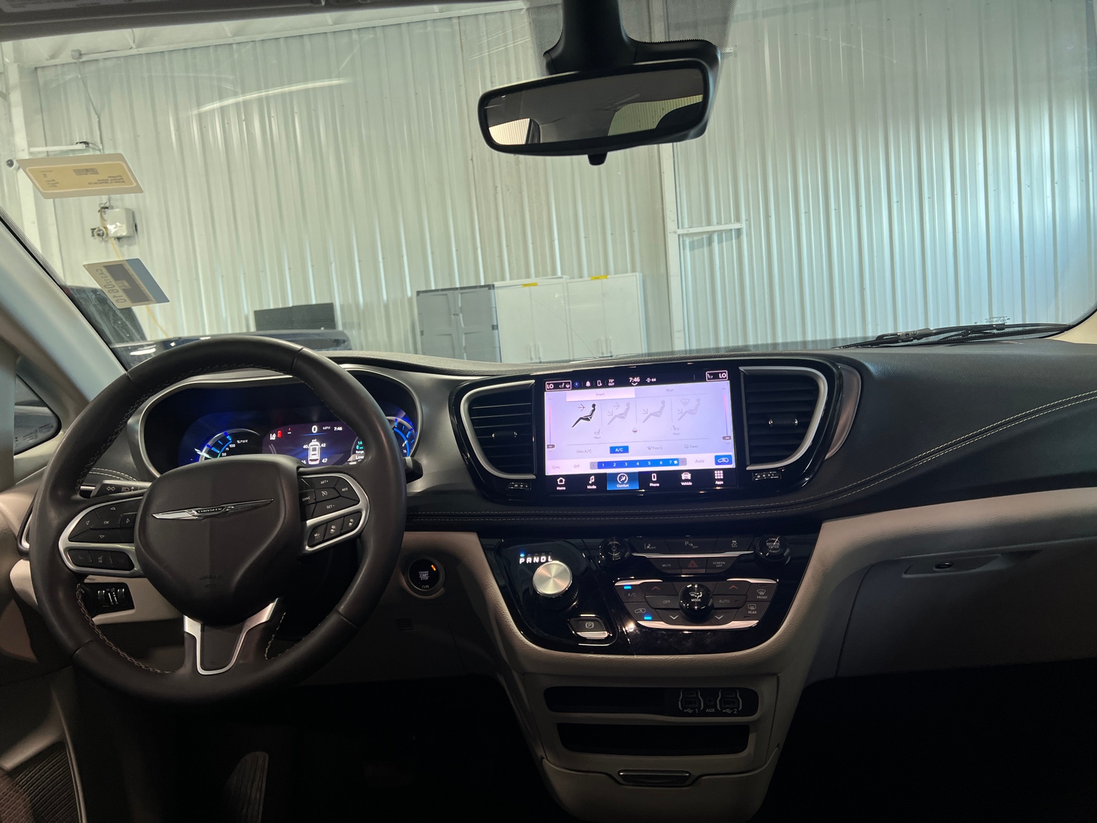 Thumbnail: 2023 Chrysler Pacifica - 2