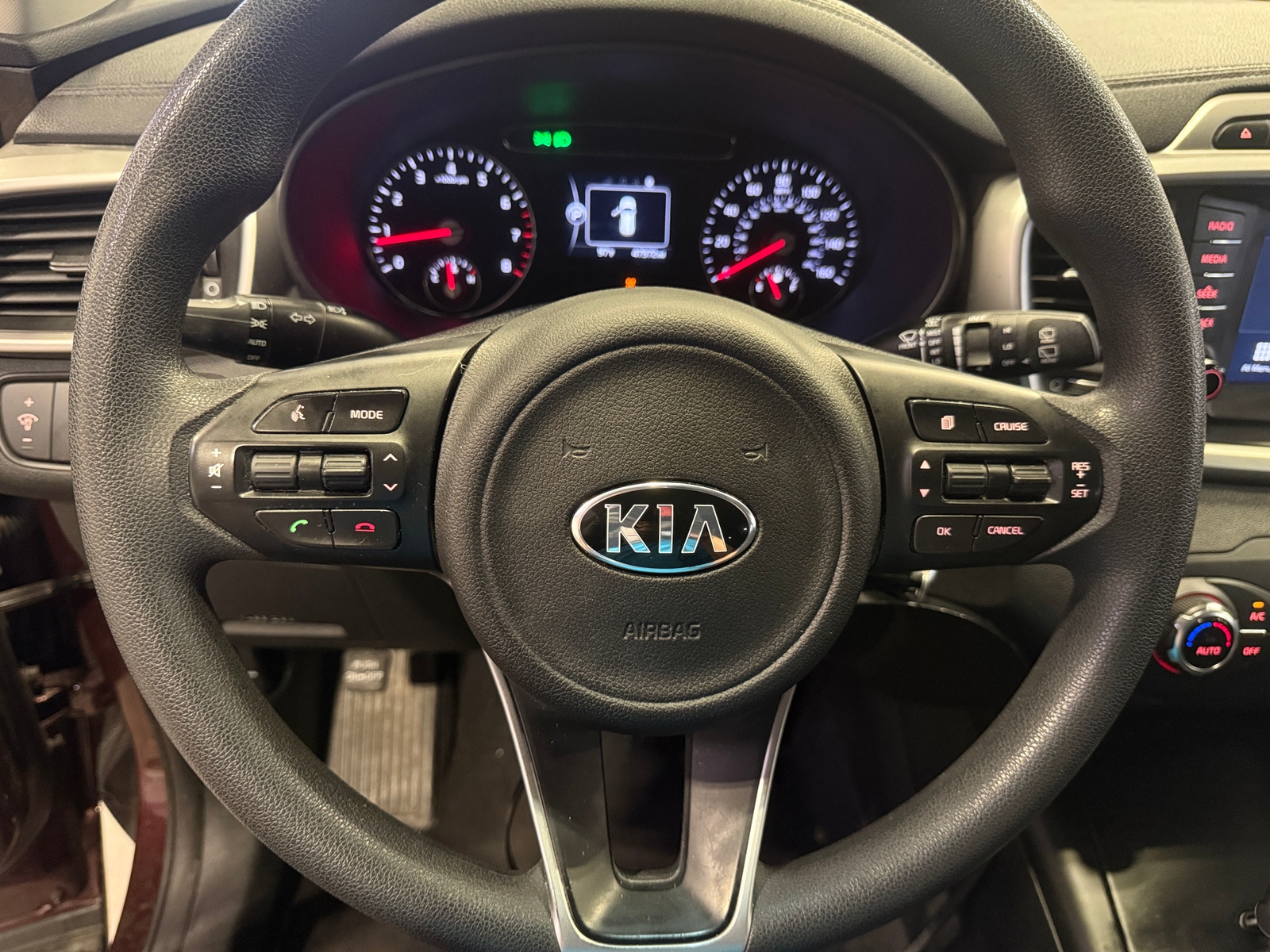 Thumbnail: 2018 Kia Sorento - 5