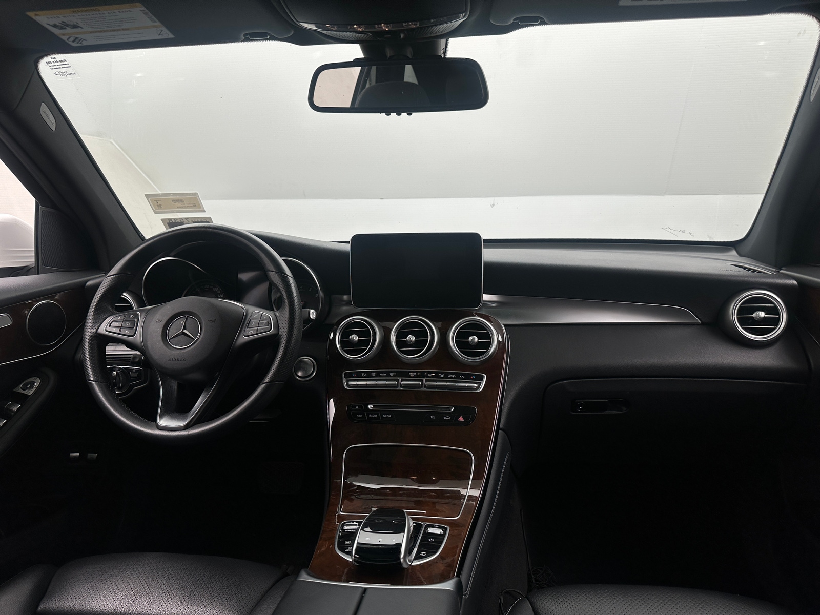 Thumbnail: 2019 Mercedes-Benz GLC - 2