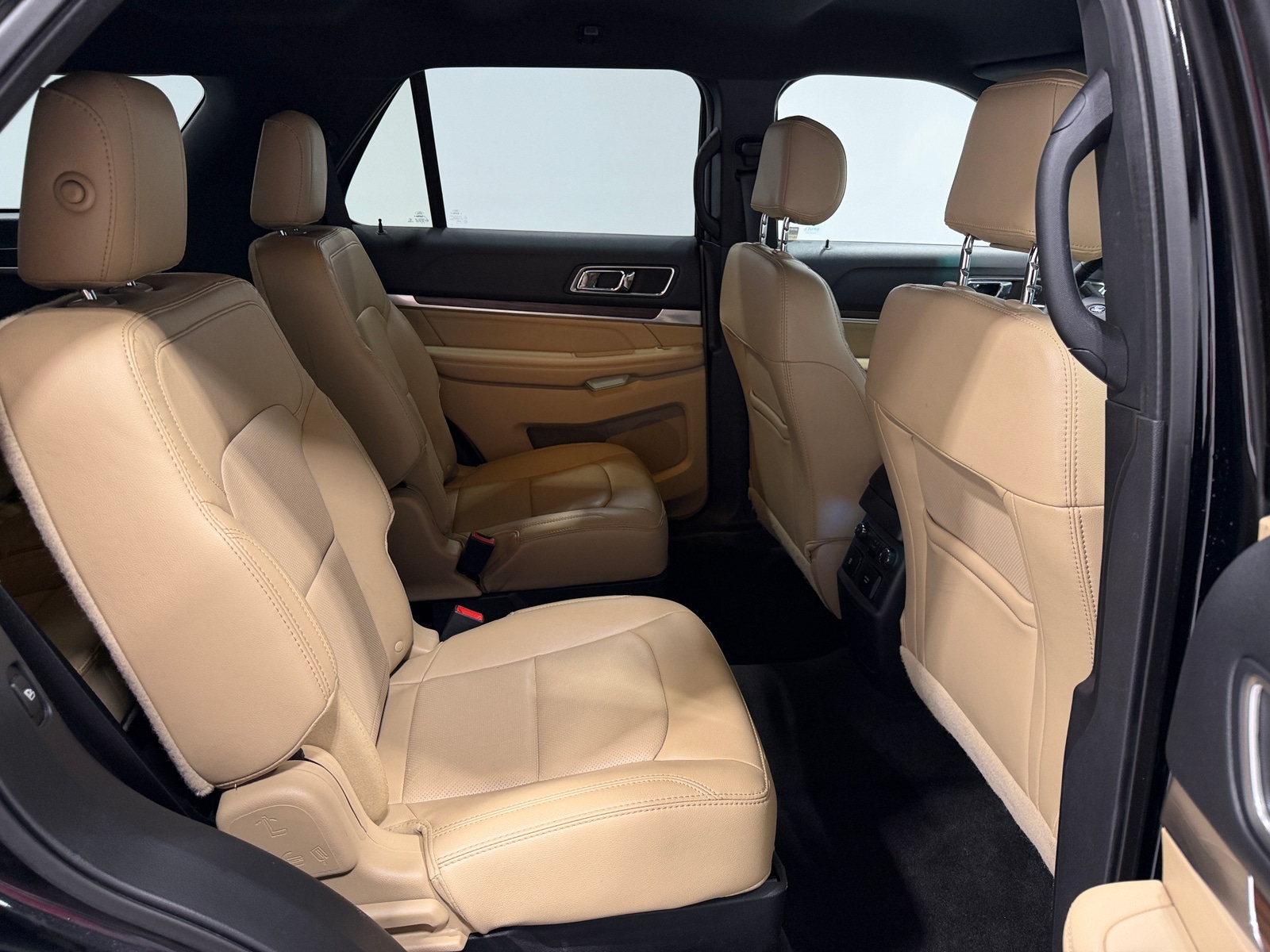 Thumbnail: 2017 Ford Explorer - 5