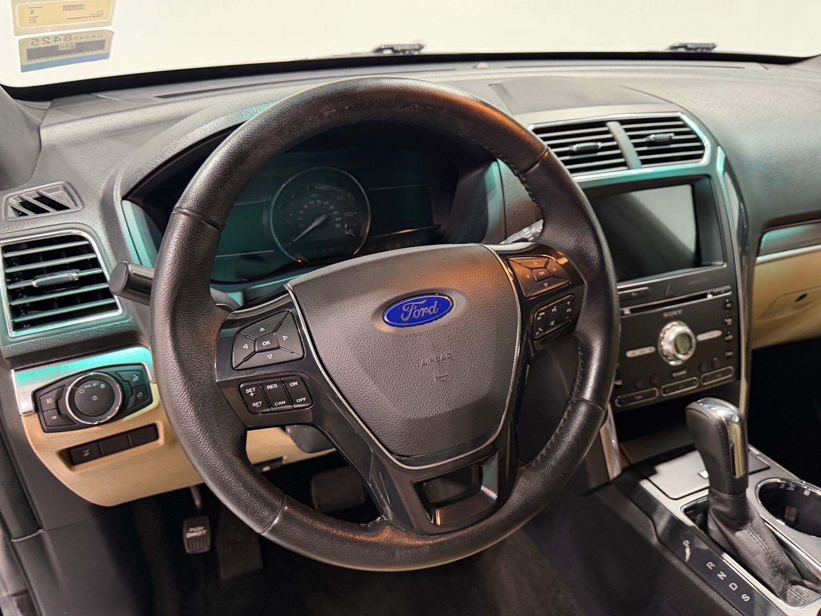 Thumbnail: 2017 Ford Explorer - 4