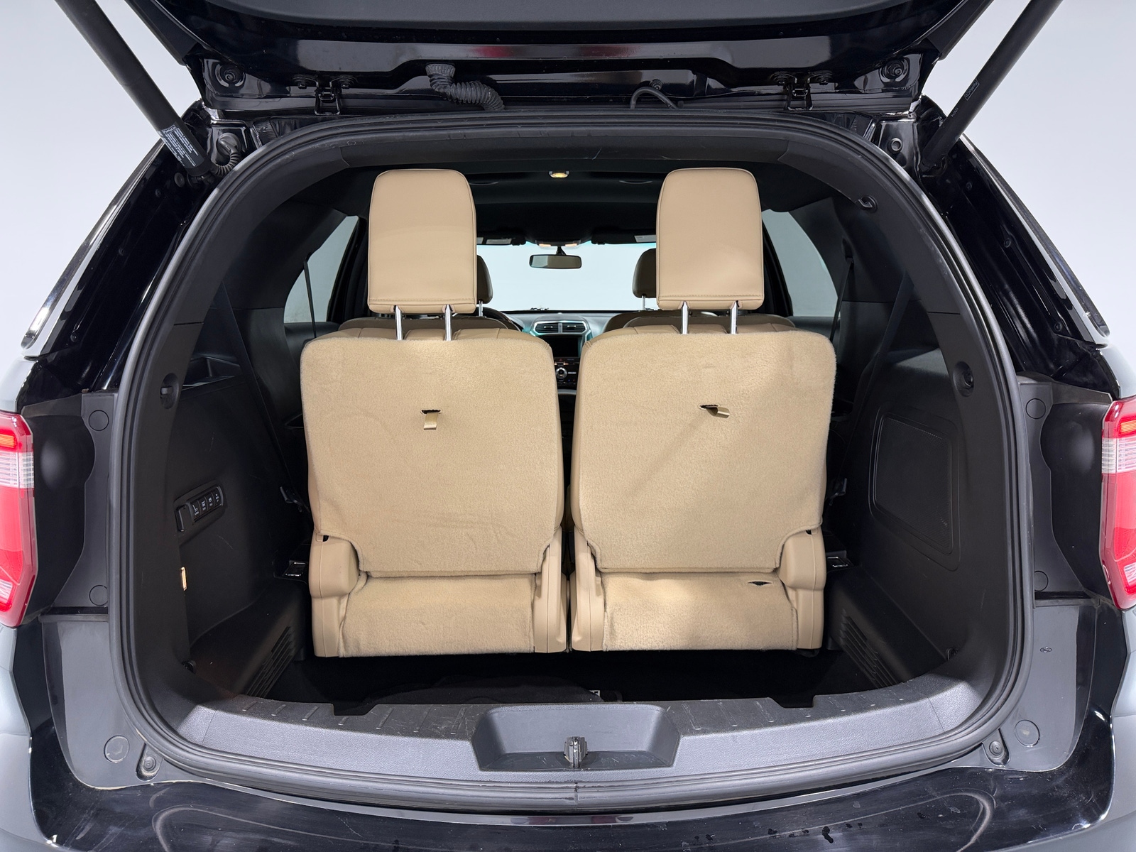 Thumbnail: 2017 Ford Explorer - 6