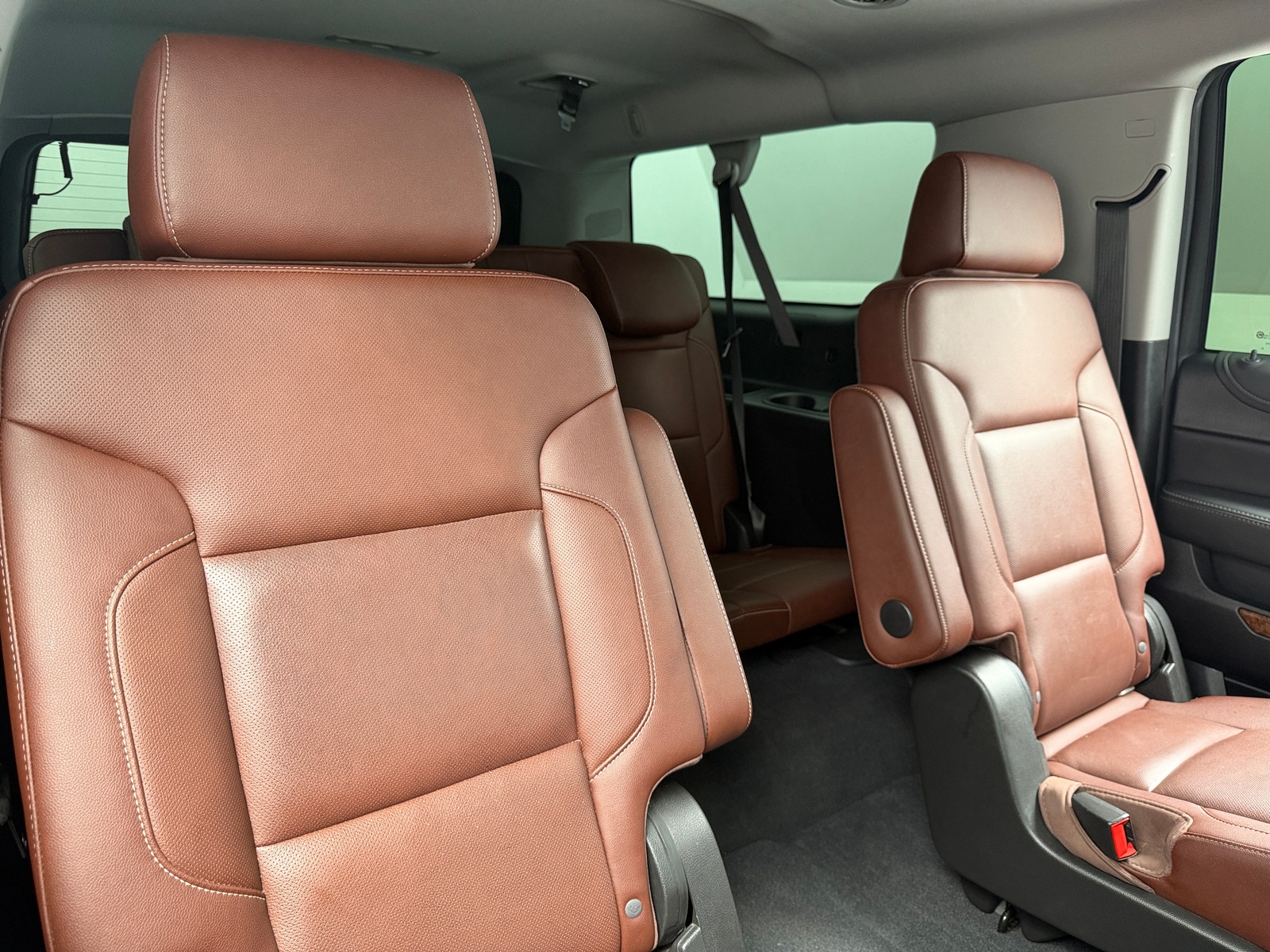 Thumbnail: 2019 Chevrolet Suburban - 5