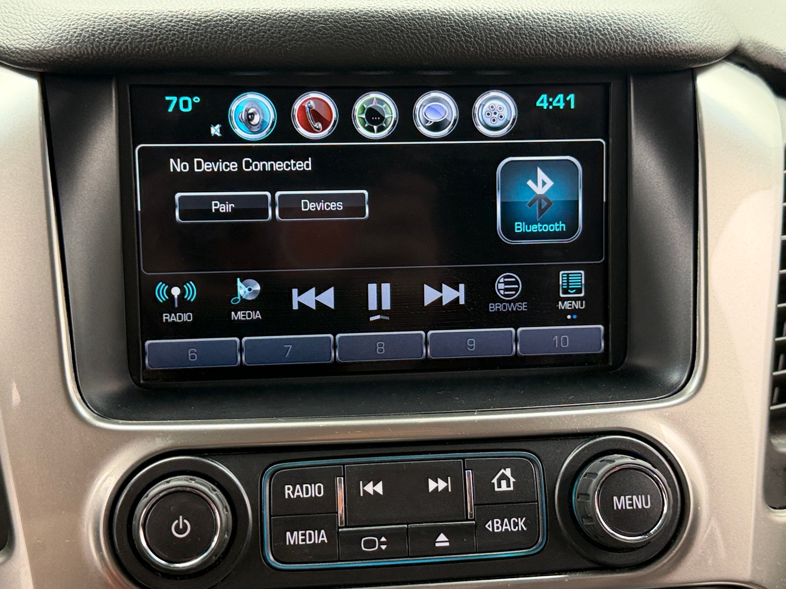 Thumbnail: 2019 Chevrolet Suburban - 3