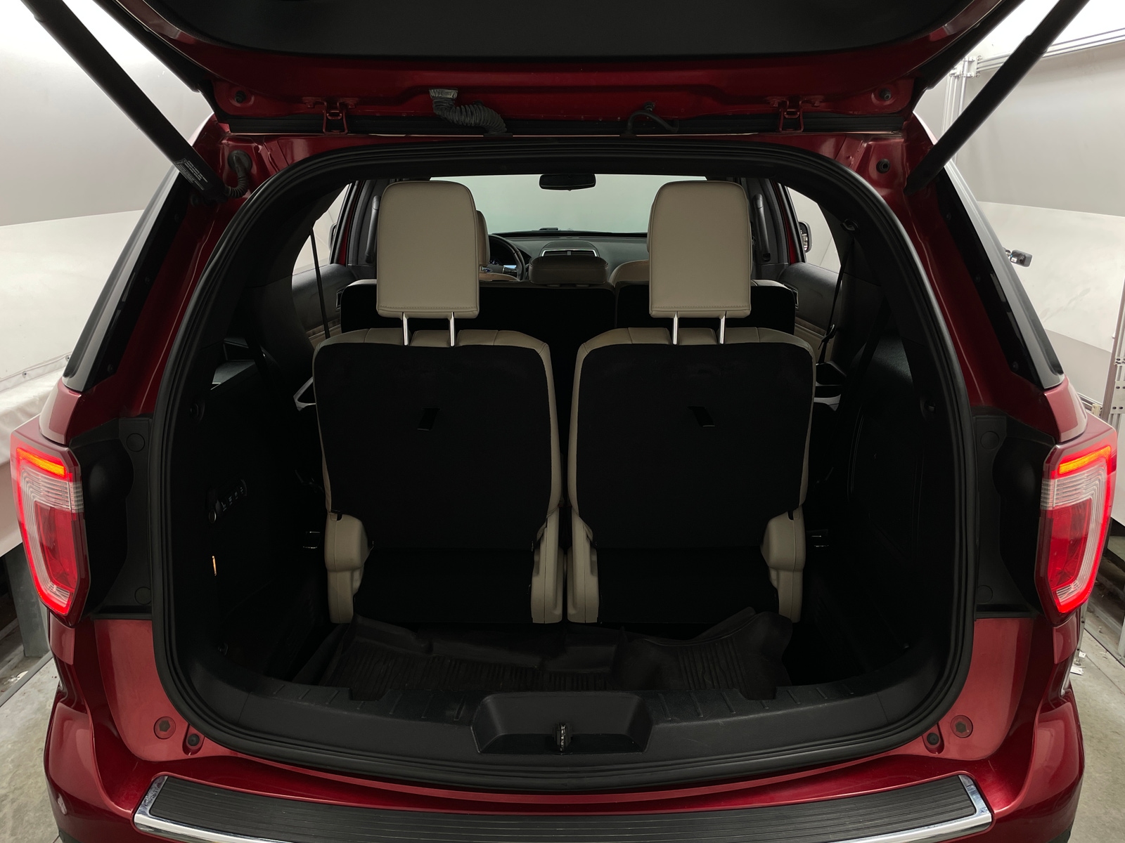 Thumbnail: 2018 Ford Explorer - 6