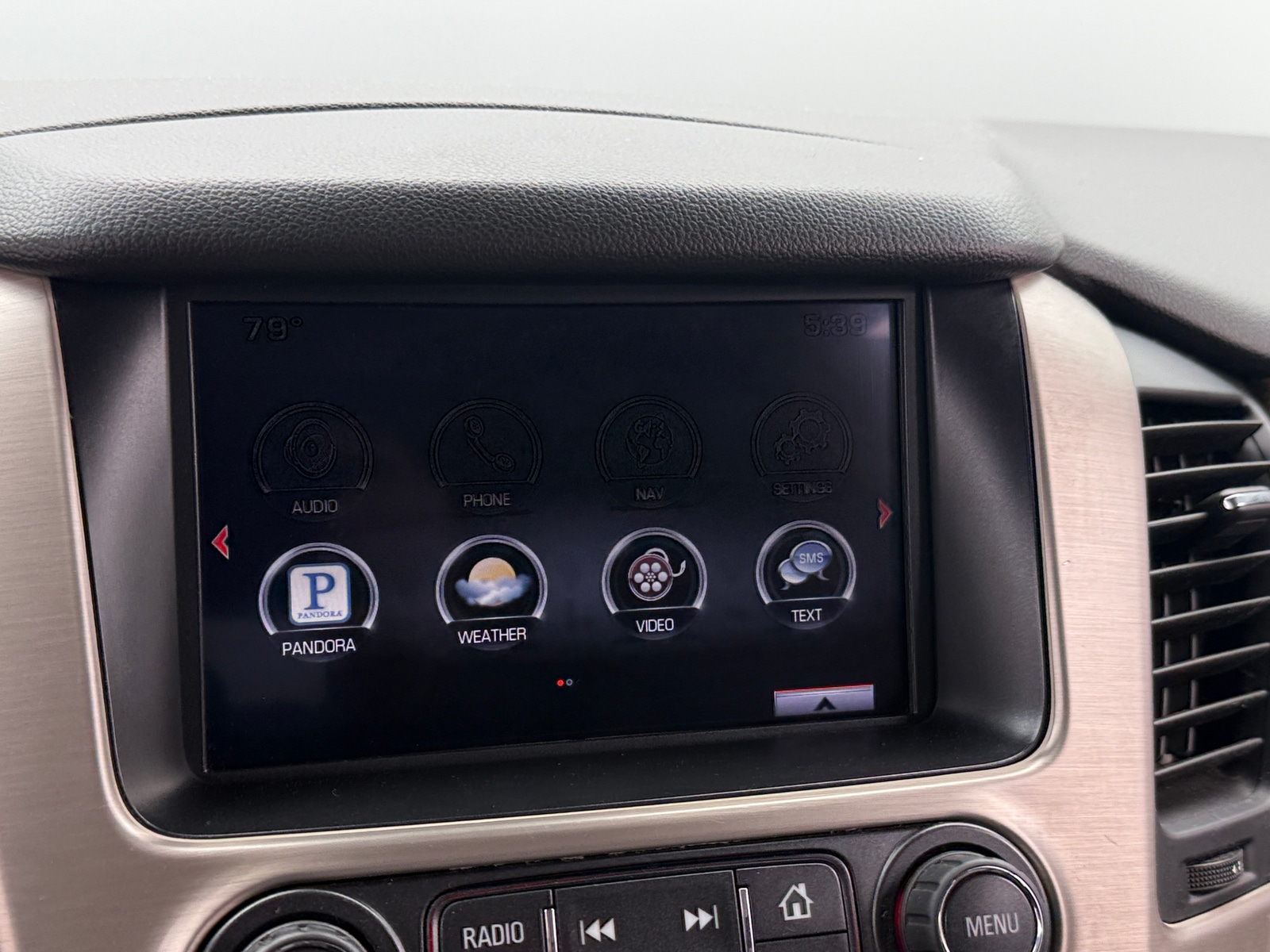 Thumbnail: 2015 GMC Yukon - 3