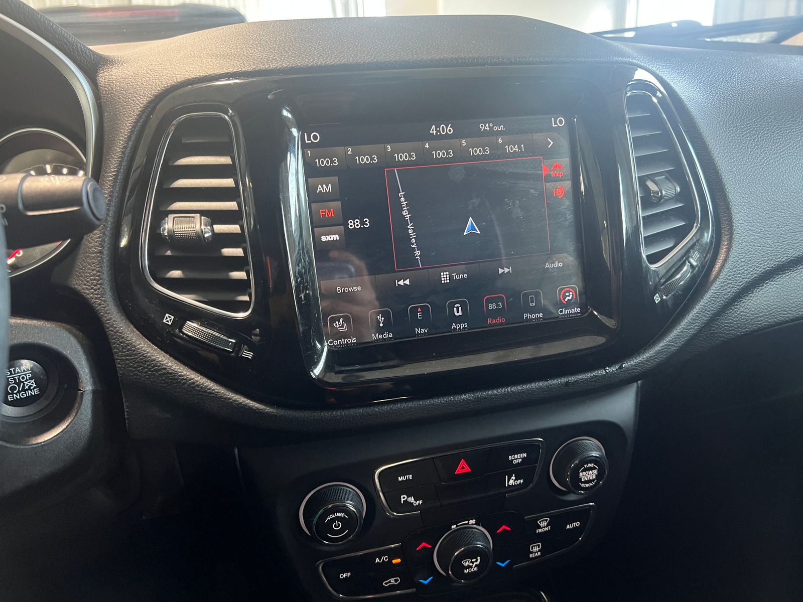 Thumbnail: 2018 Jeep Compass - 3