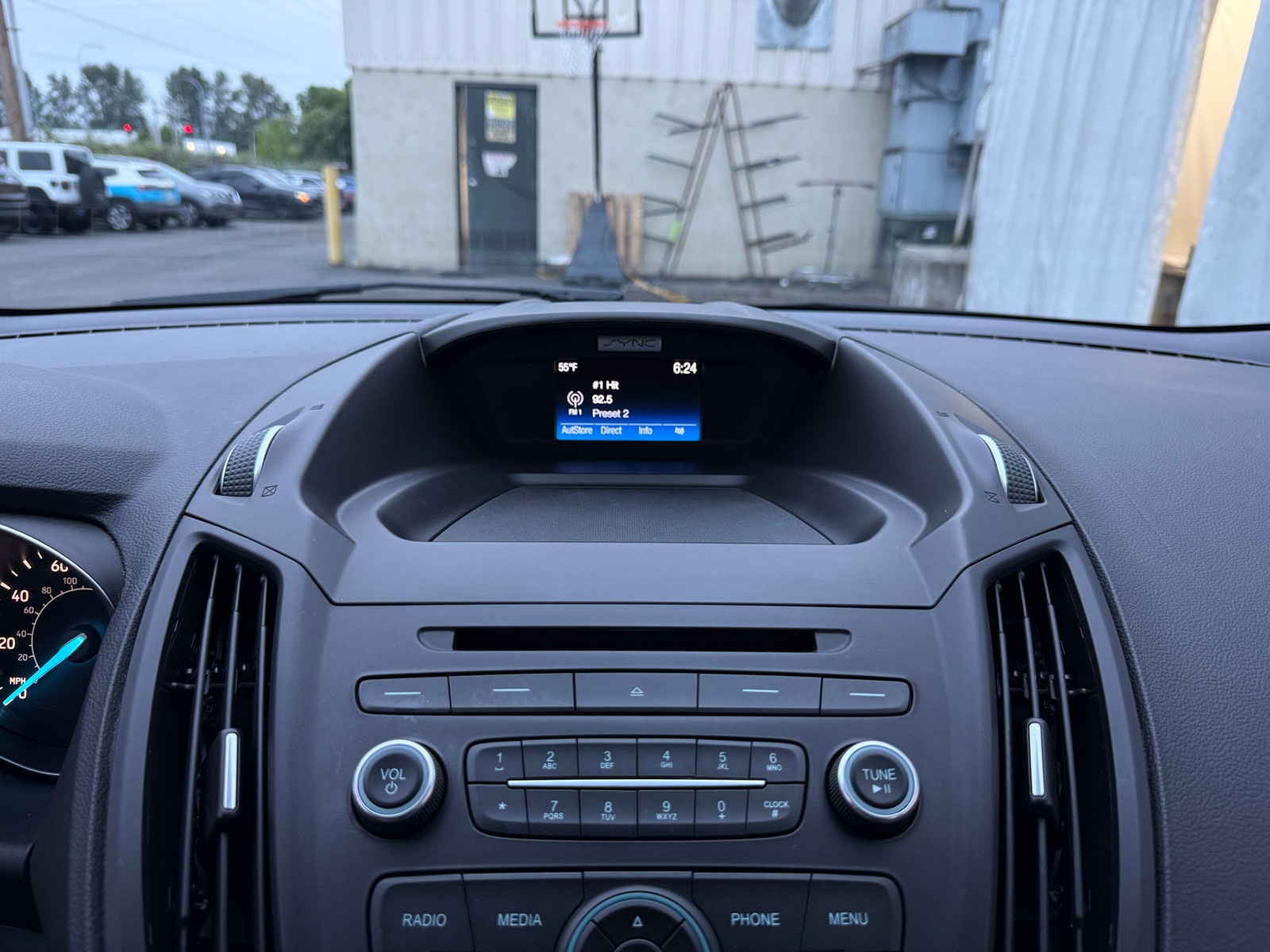 Thumbnail: 2017 Ford Escape - 4