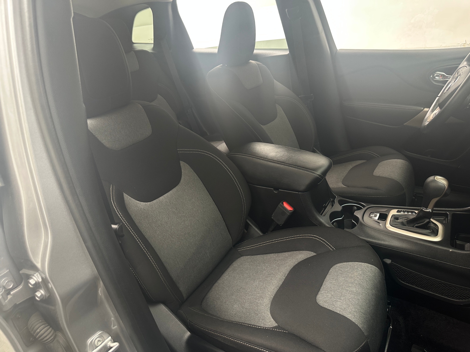 Thumbnail: 2017 Jeep Cherokee - 2